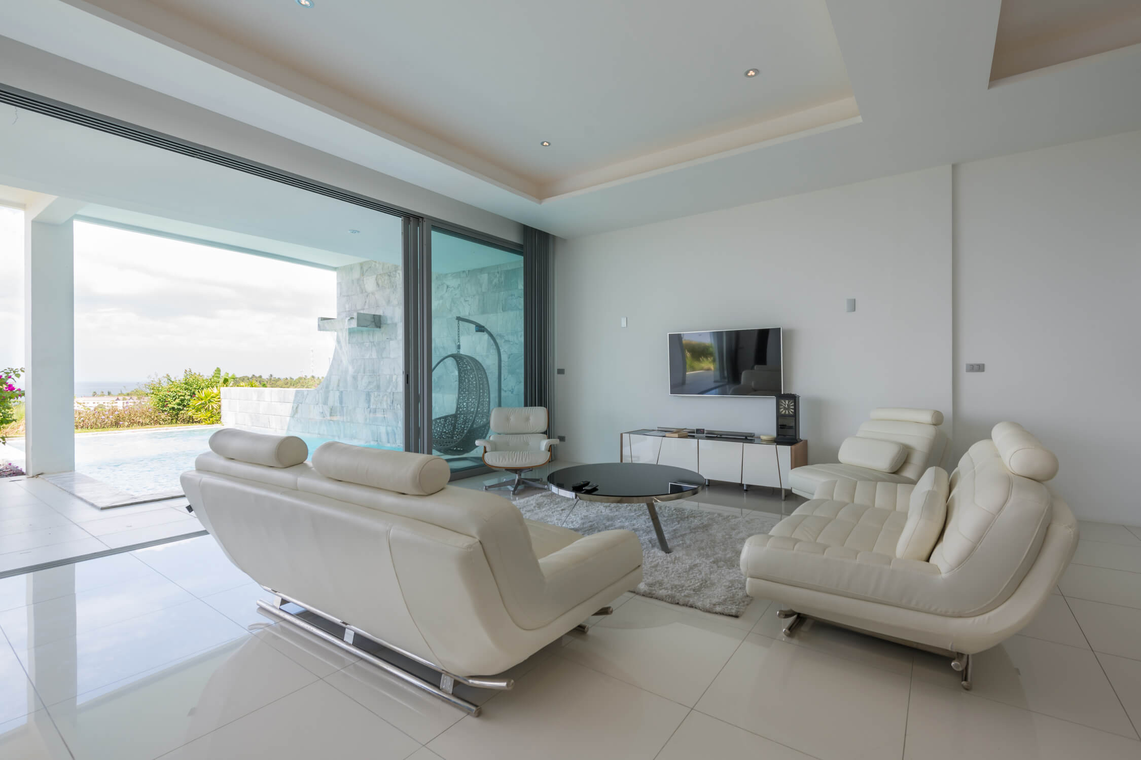 Bright apartment with 3 bedrooms and a private pool on the balcony, Kata Karon