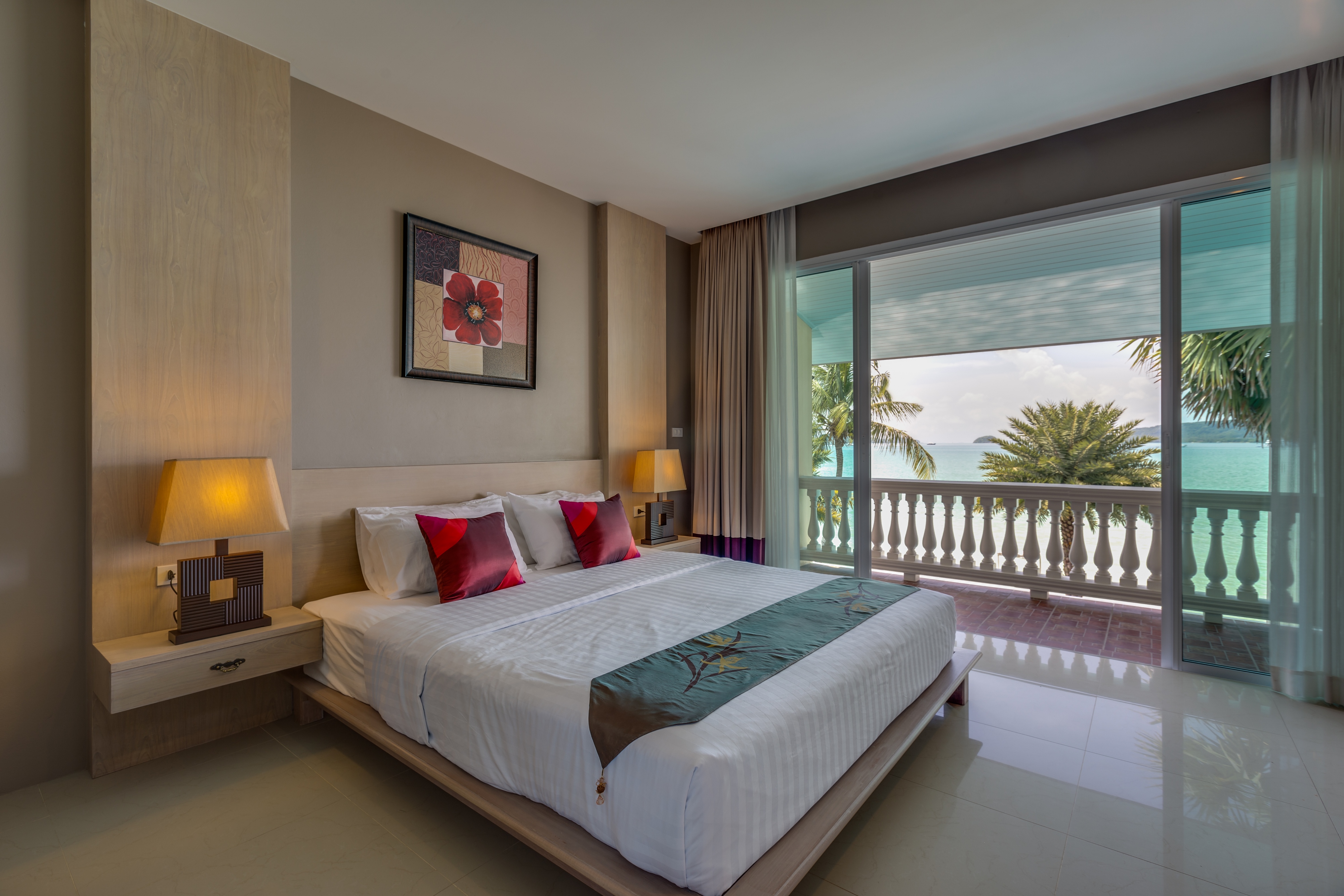 Luxurious two-storey villa with sea views and a private pool in Rawai, 9 bedrooms