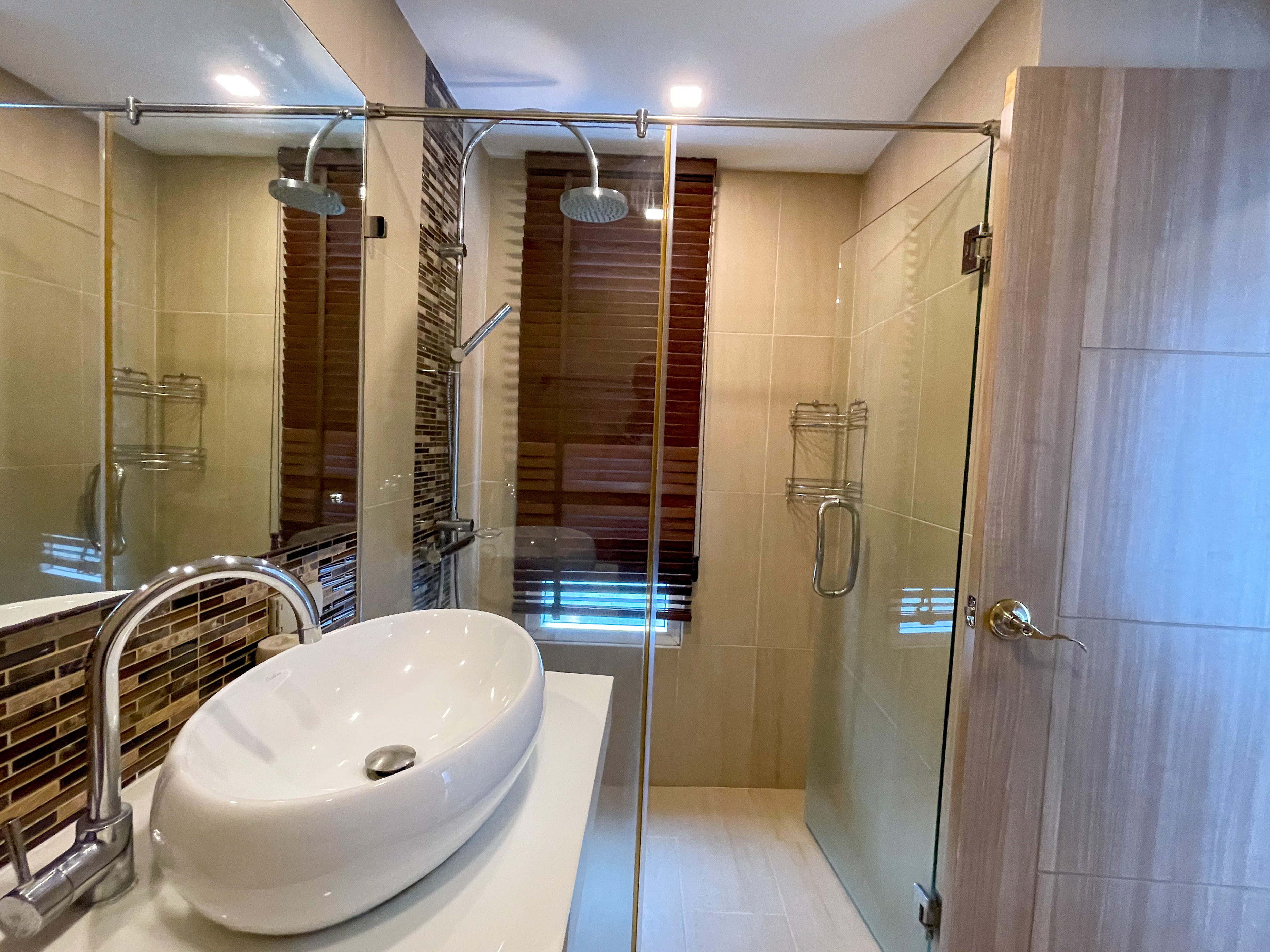 2 bedroom apartment near the beach, Nai Harn