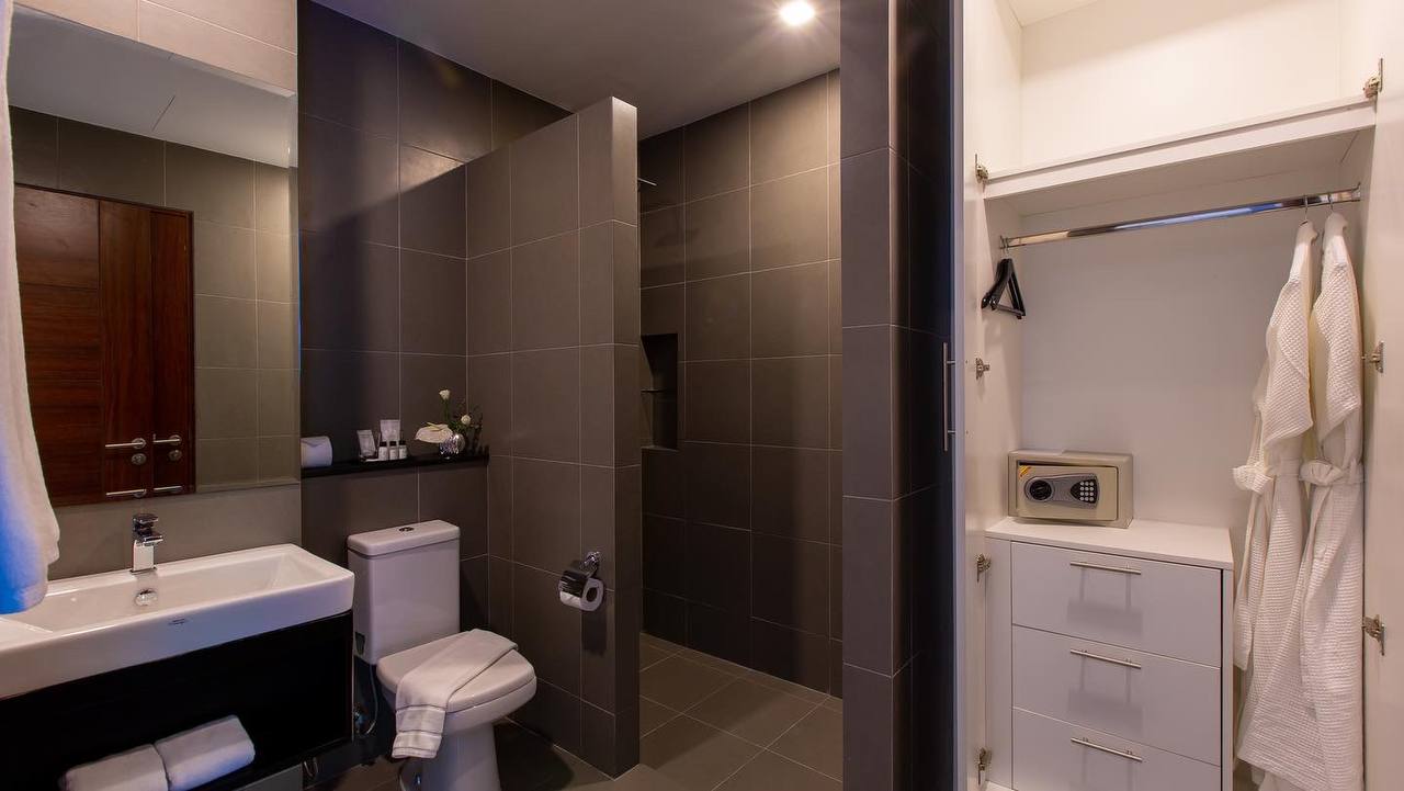 Apartment in Nai Harn, 53 m2