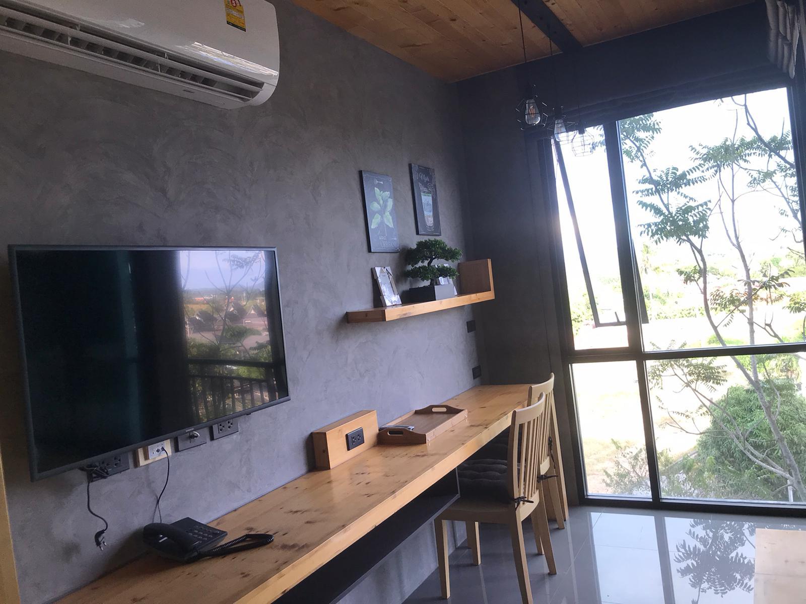 Studio apartment in a modern condominium, Nai Harn