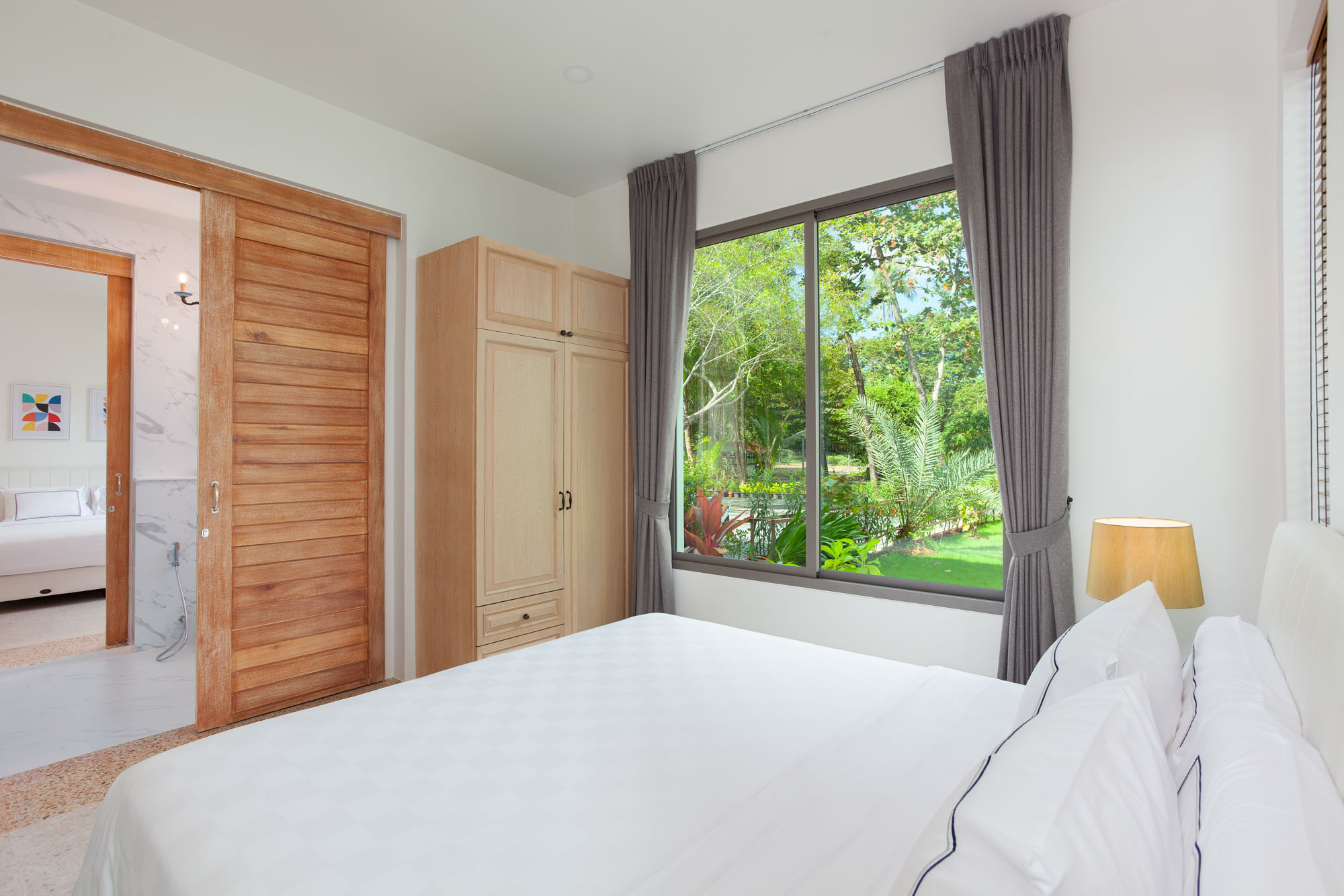 Two-storey villa with a pool in Rawai, 3 bedrooms