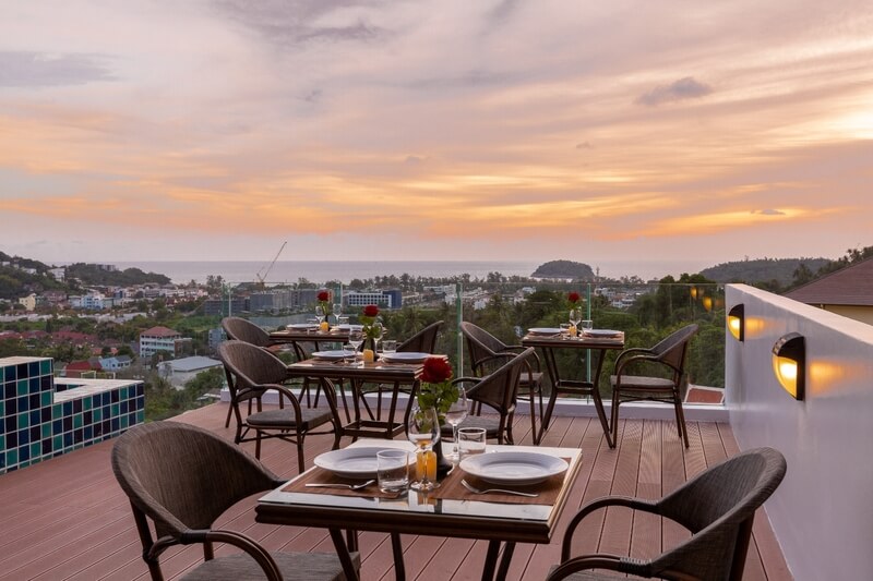 Spacious apartment with a balcony and mountain views, 1 bedroom, Kata Karon