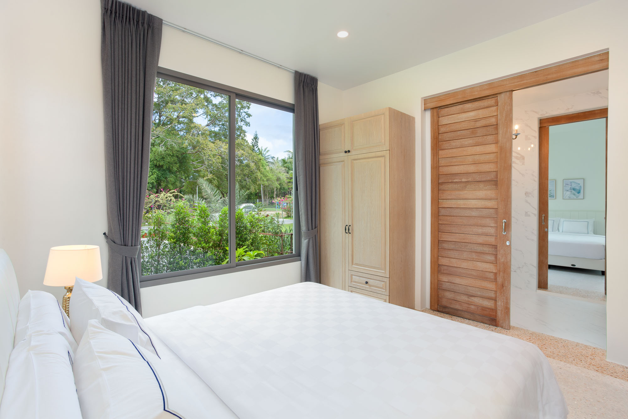 Two-storey villa with a pool in Rawai, 3 bedrooms