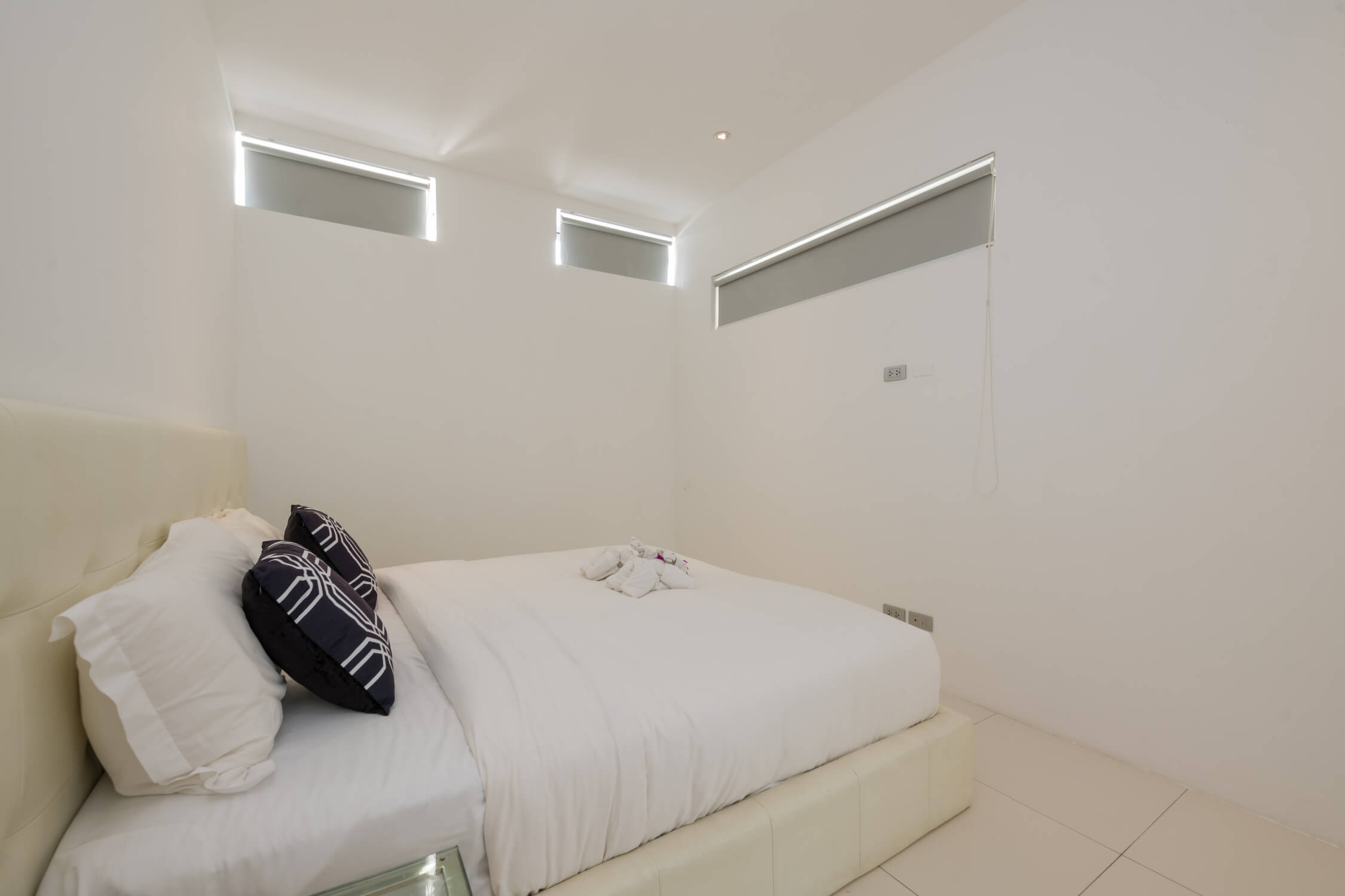 Bright apartment with 3 bedrooms and a private pool on the balcony, Kata Karon