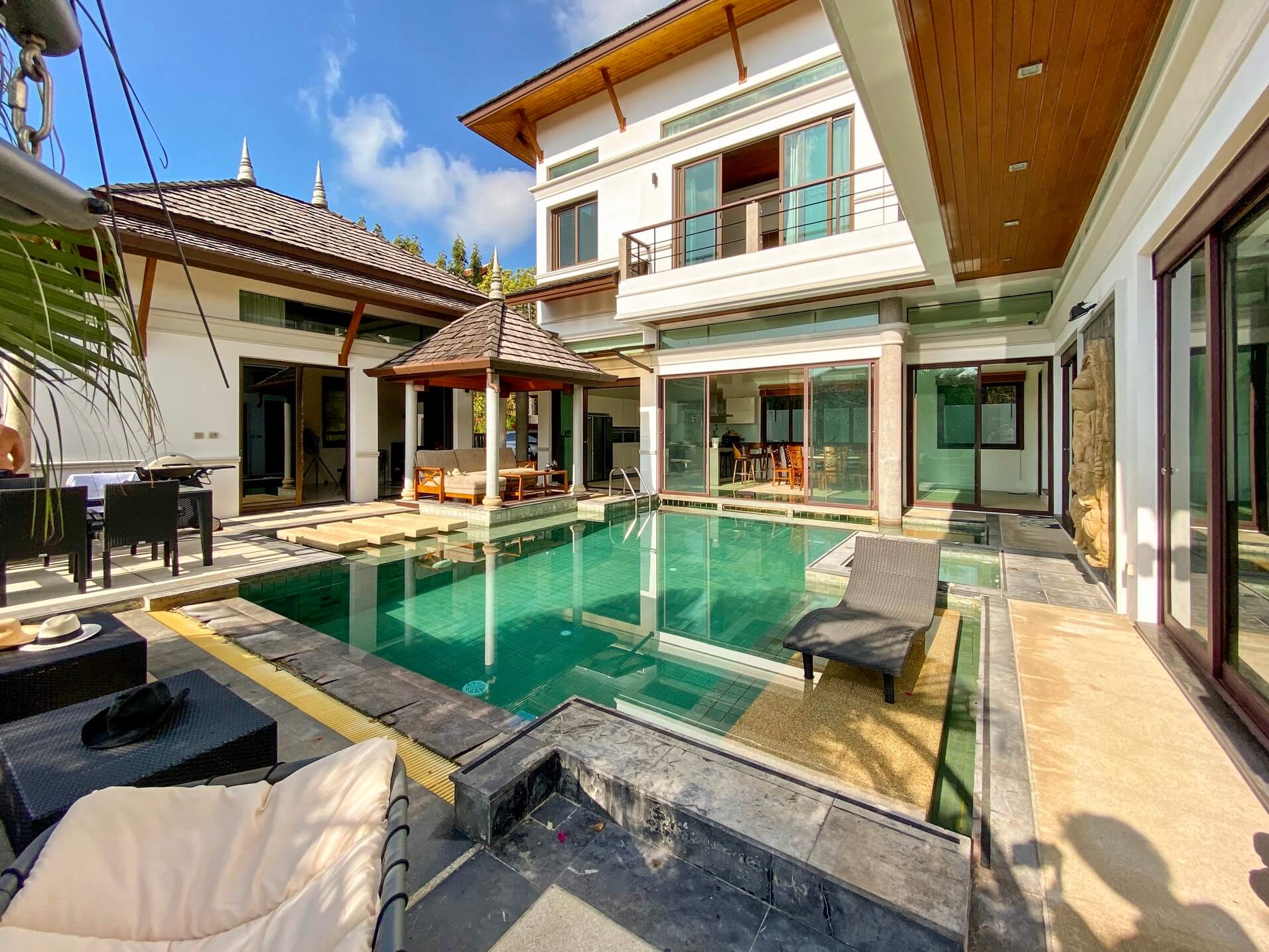 Stylish 4 bedroom villa, Rawai