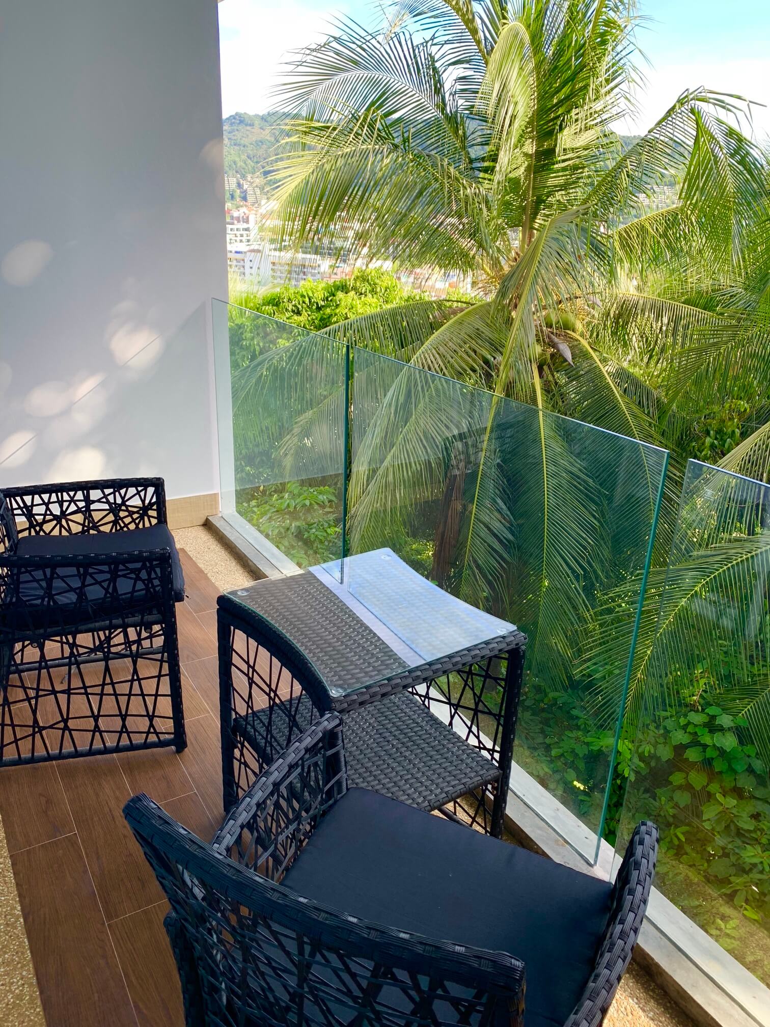 Modern Stylish One-Bedroom Apartment, Kata