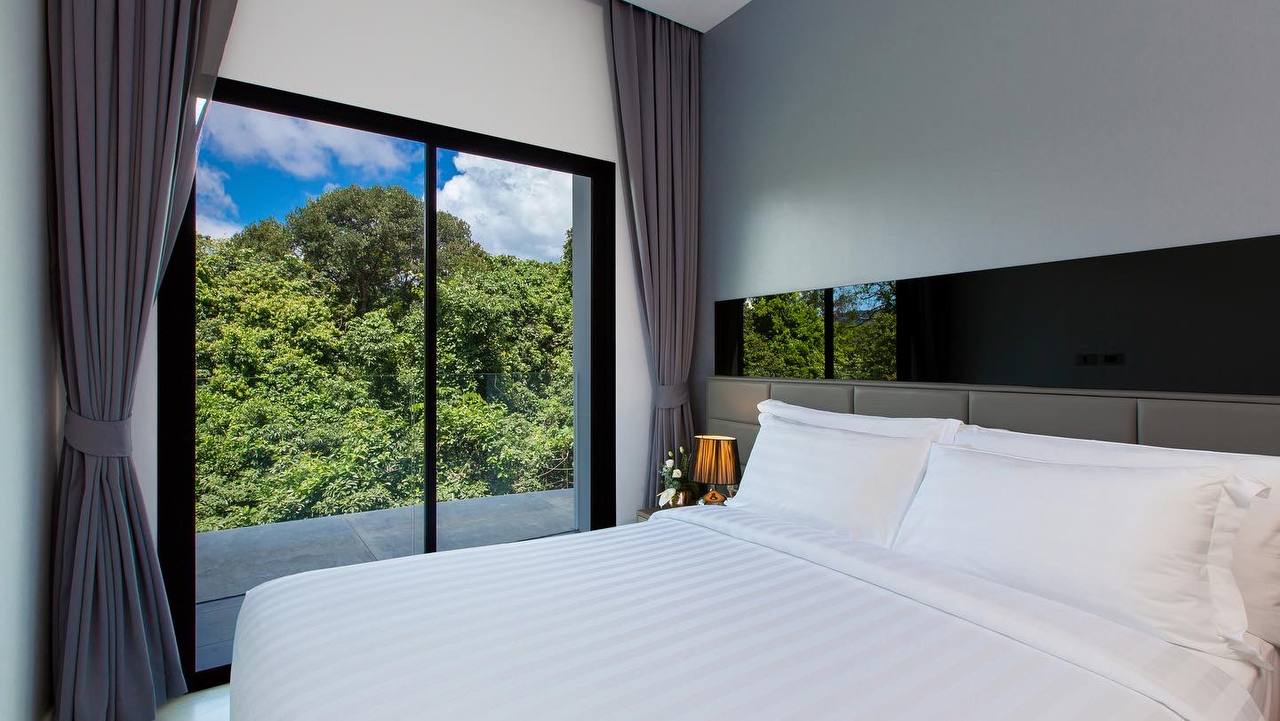 Apartment in Nai Harn, 53 m2