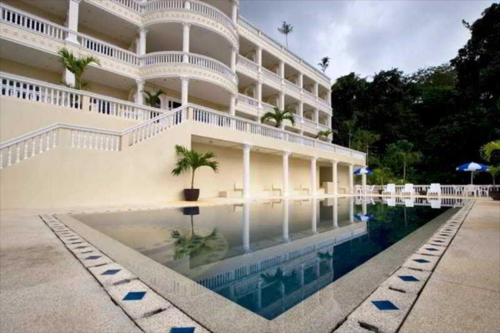 1 bedroom apartment with balcony and garden, Karon