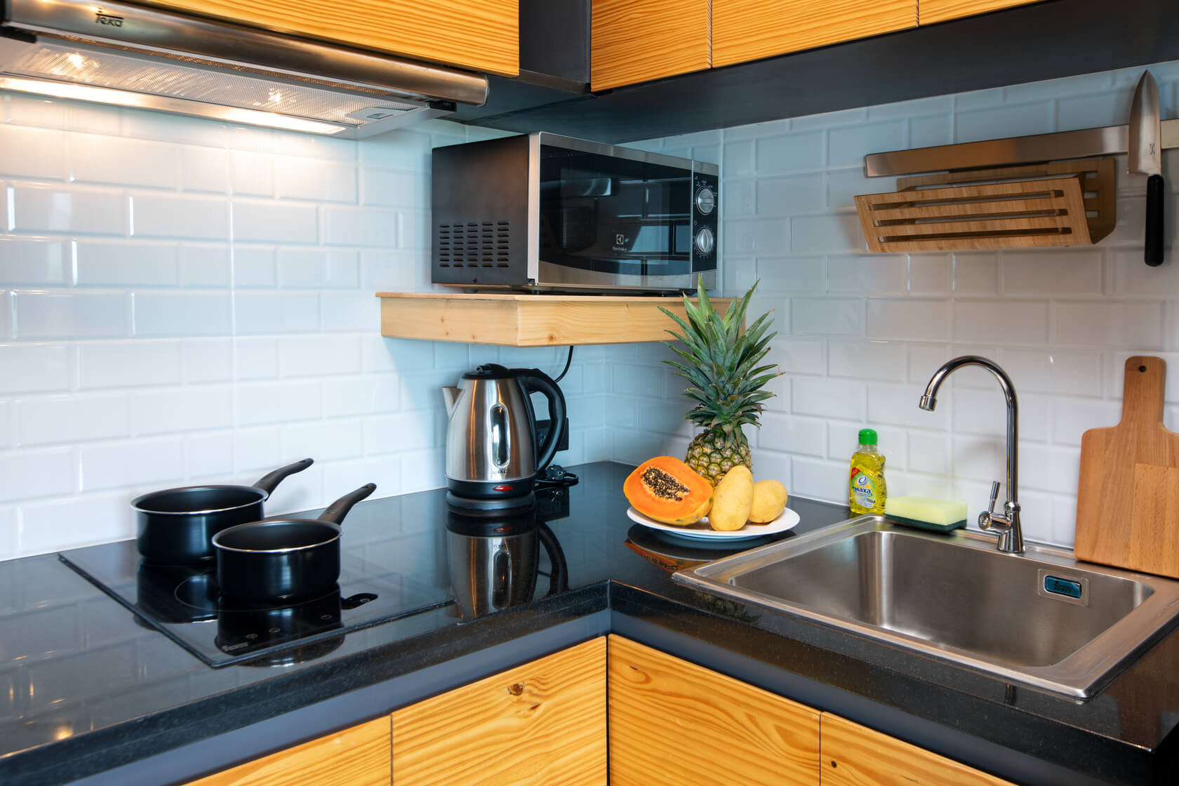 Studio apartment in a modern condominium, Naiharn