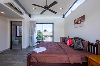 Modern townhouse with swimming pool in Bangtao, 3 bedrooms