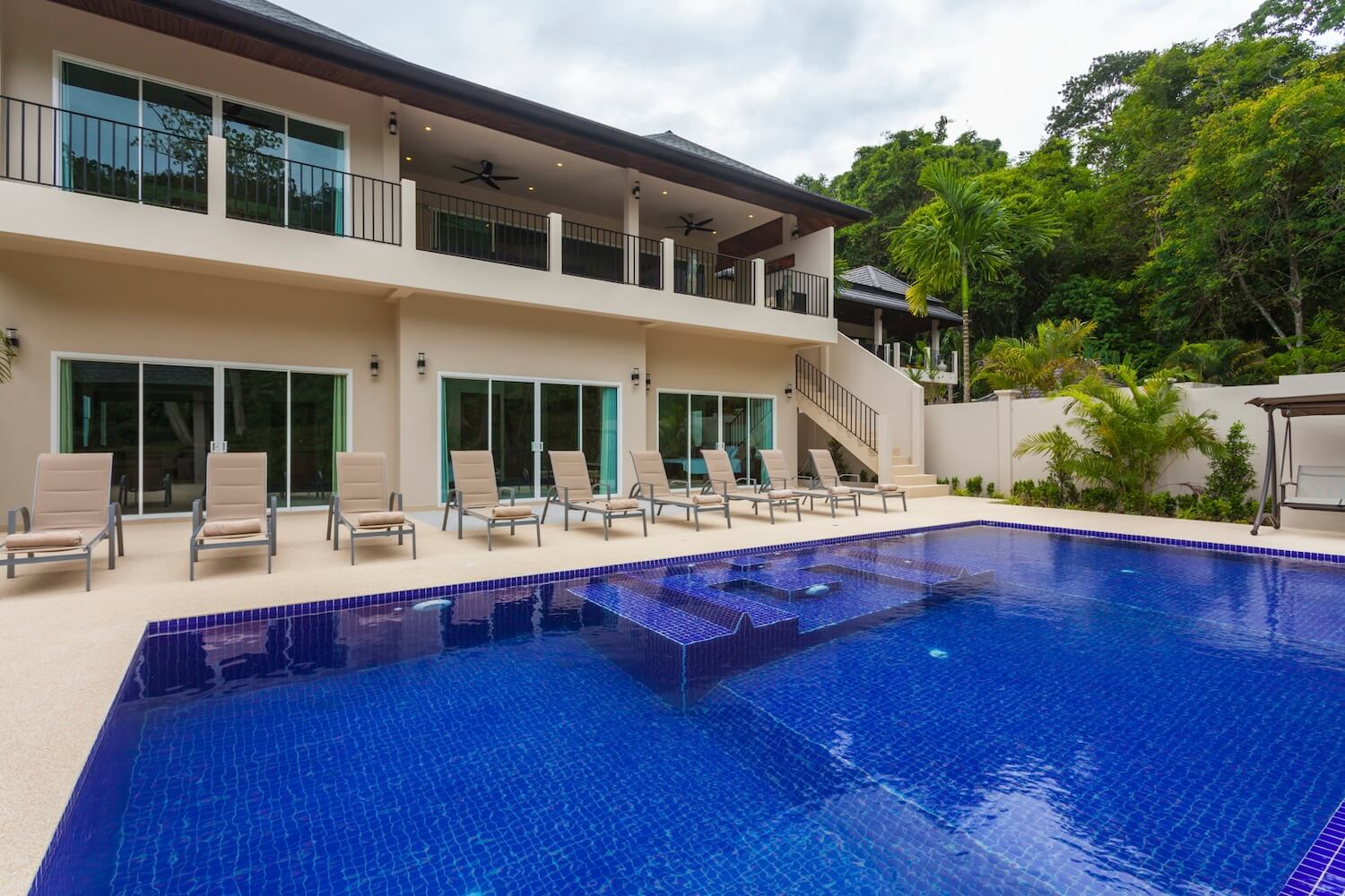Luxury 7 bedroom villa, Nai Harn