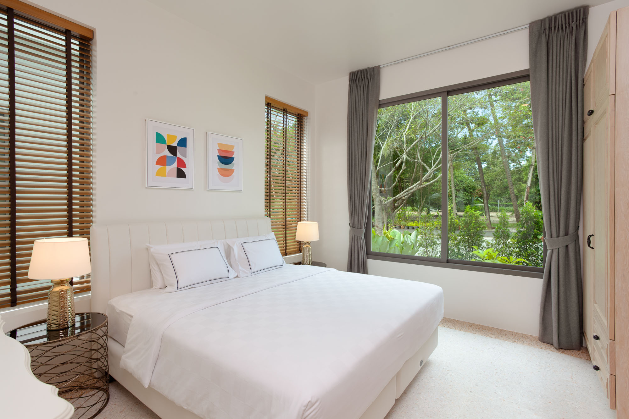 Two-storey villa with a pool in Rawai, 3 bedrooms