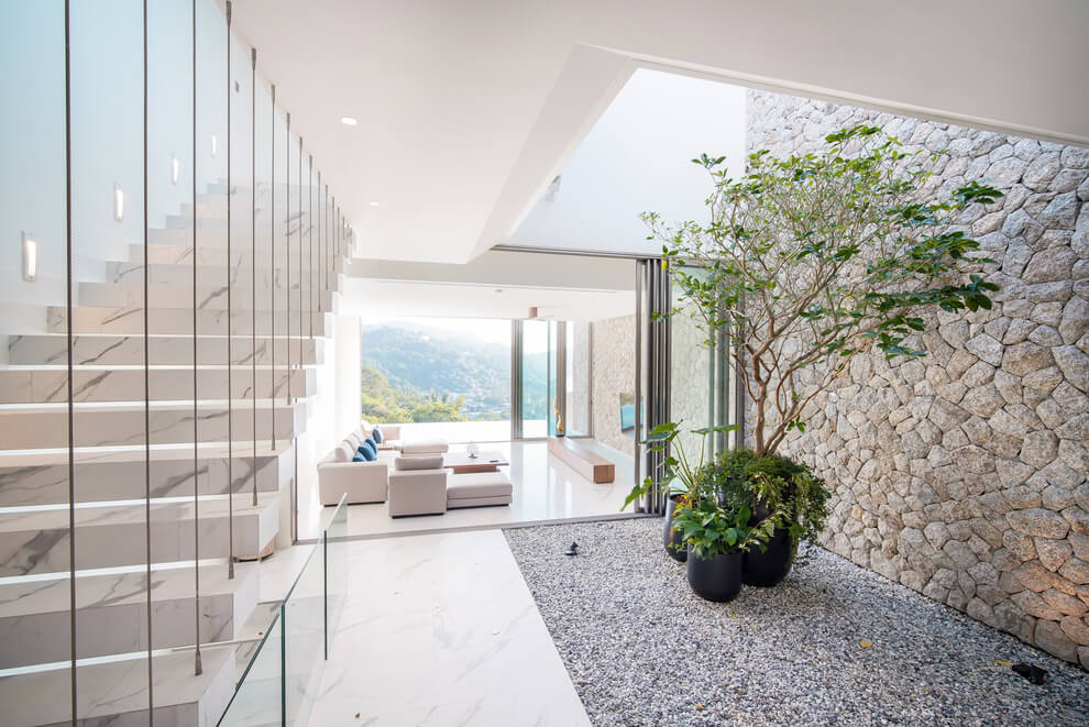Luxury villa with panoramic windows and sea views, 5 rooms, Kata Noi