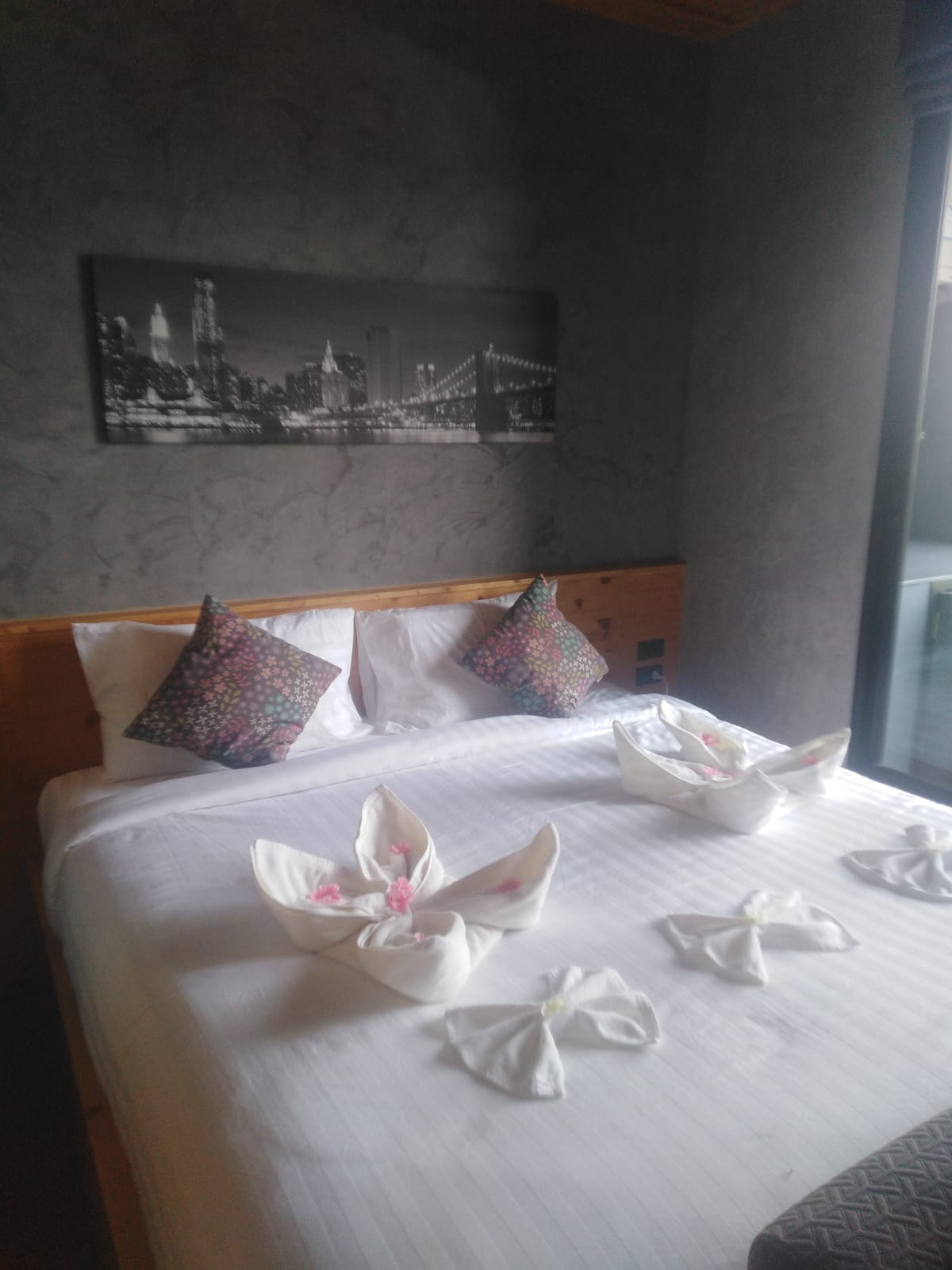 Studio apartment in a modern condominium, Nai Harn