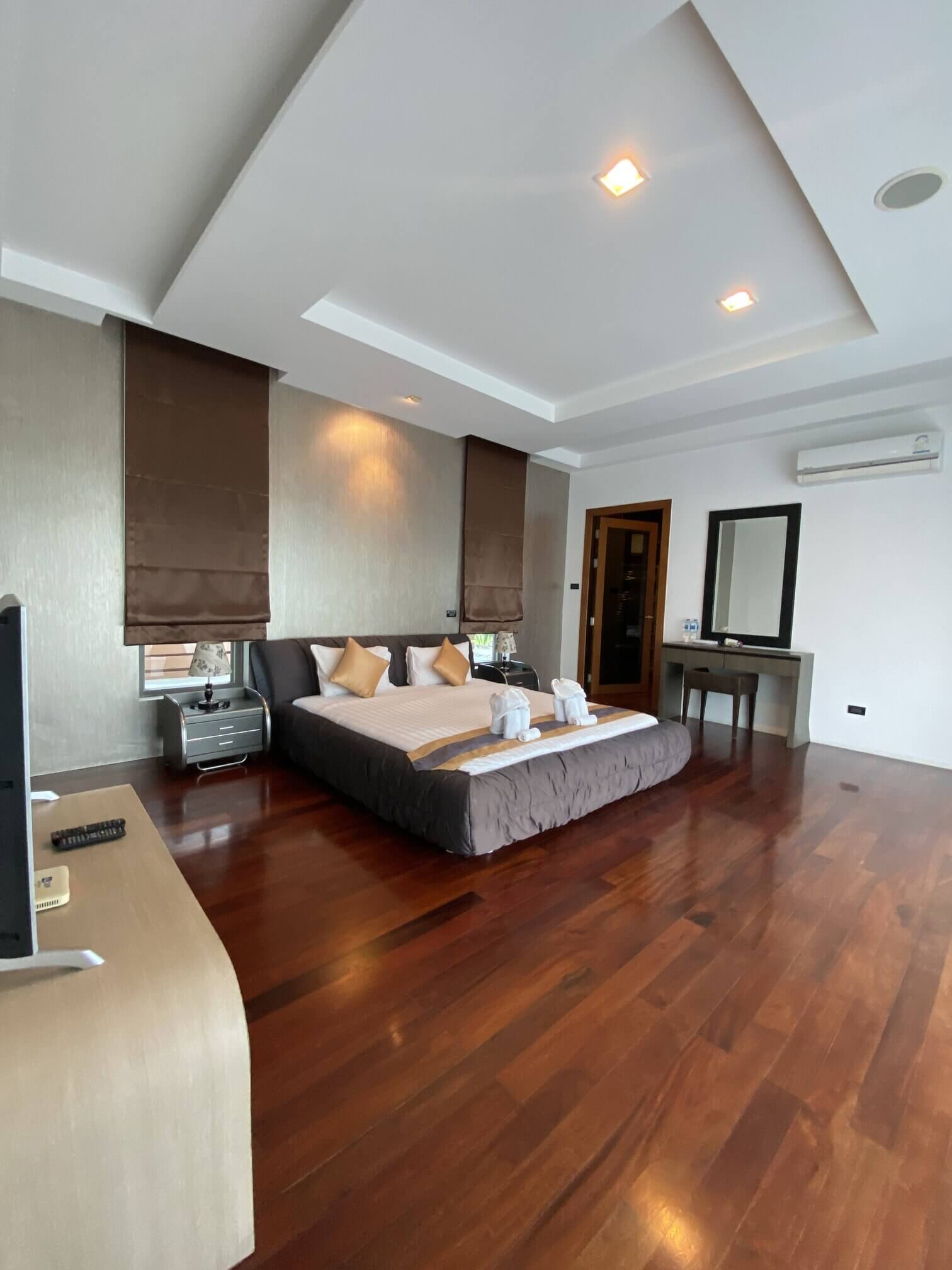 Stylish two-storey villa with a pool, Chalong
