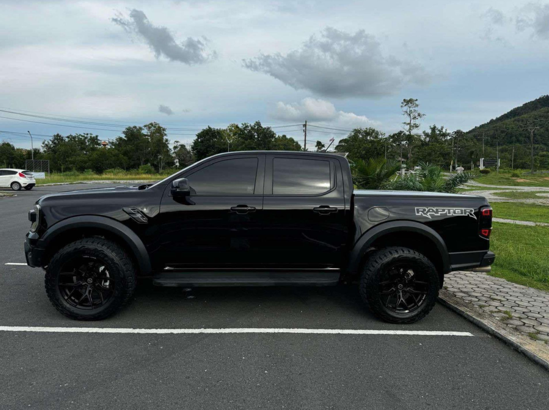 Ford Raptor V6 397 hp
