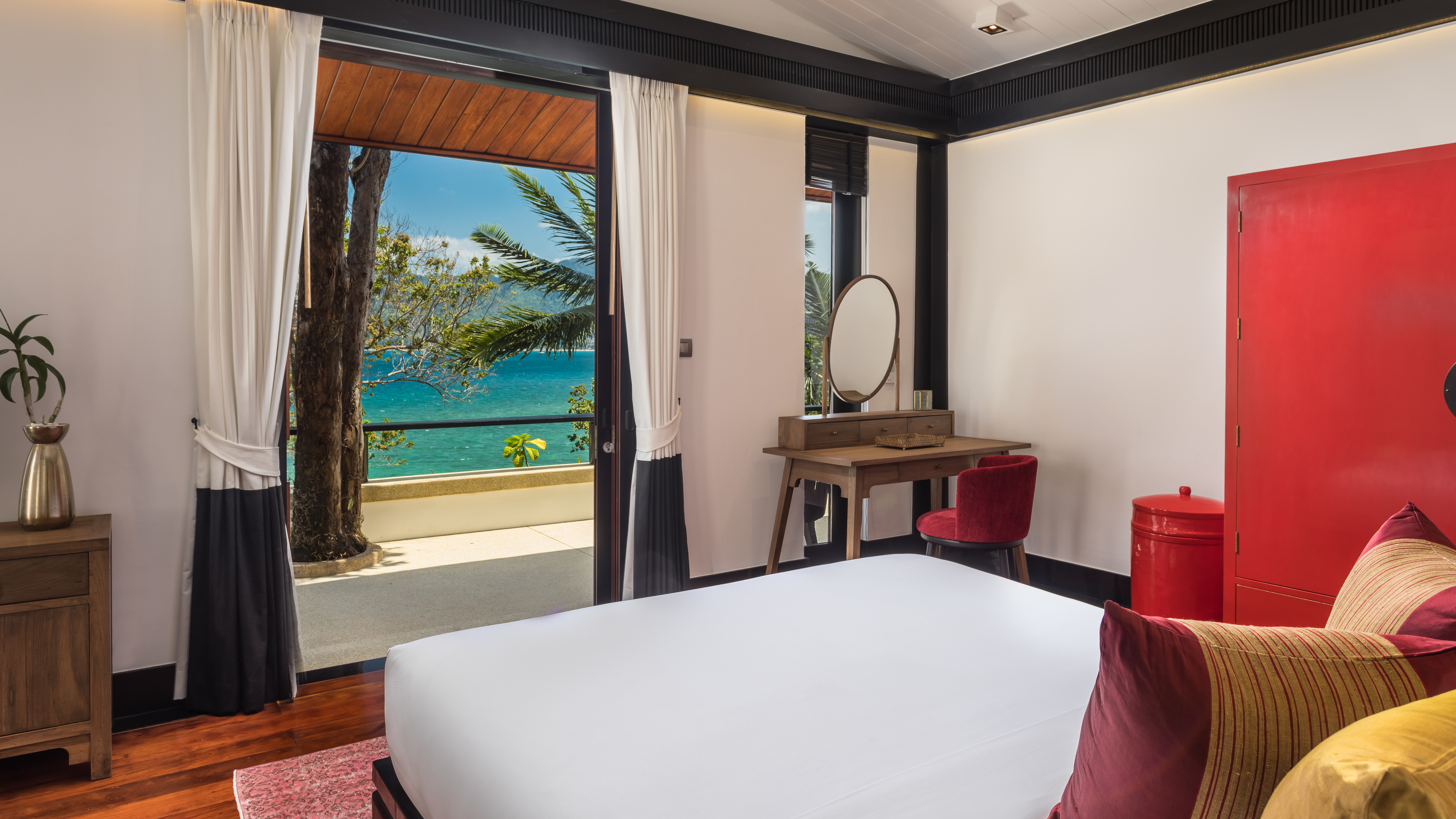 Bay view villa, 5 or 6 bedrooms, Kamala