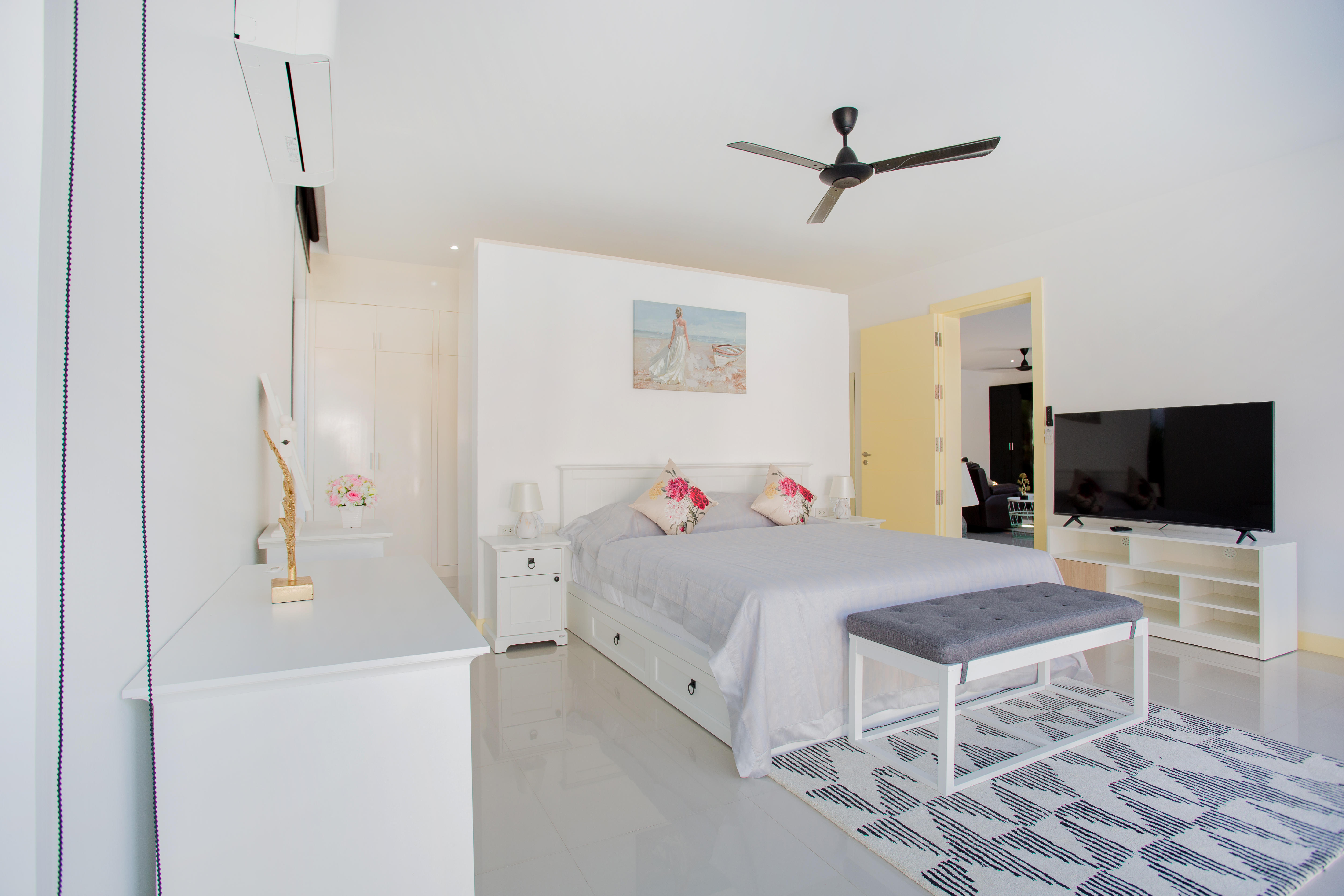 Spacious 4 bedroom contemporary style villa, Rawai