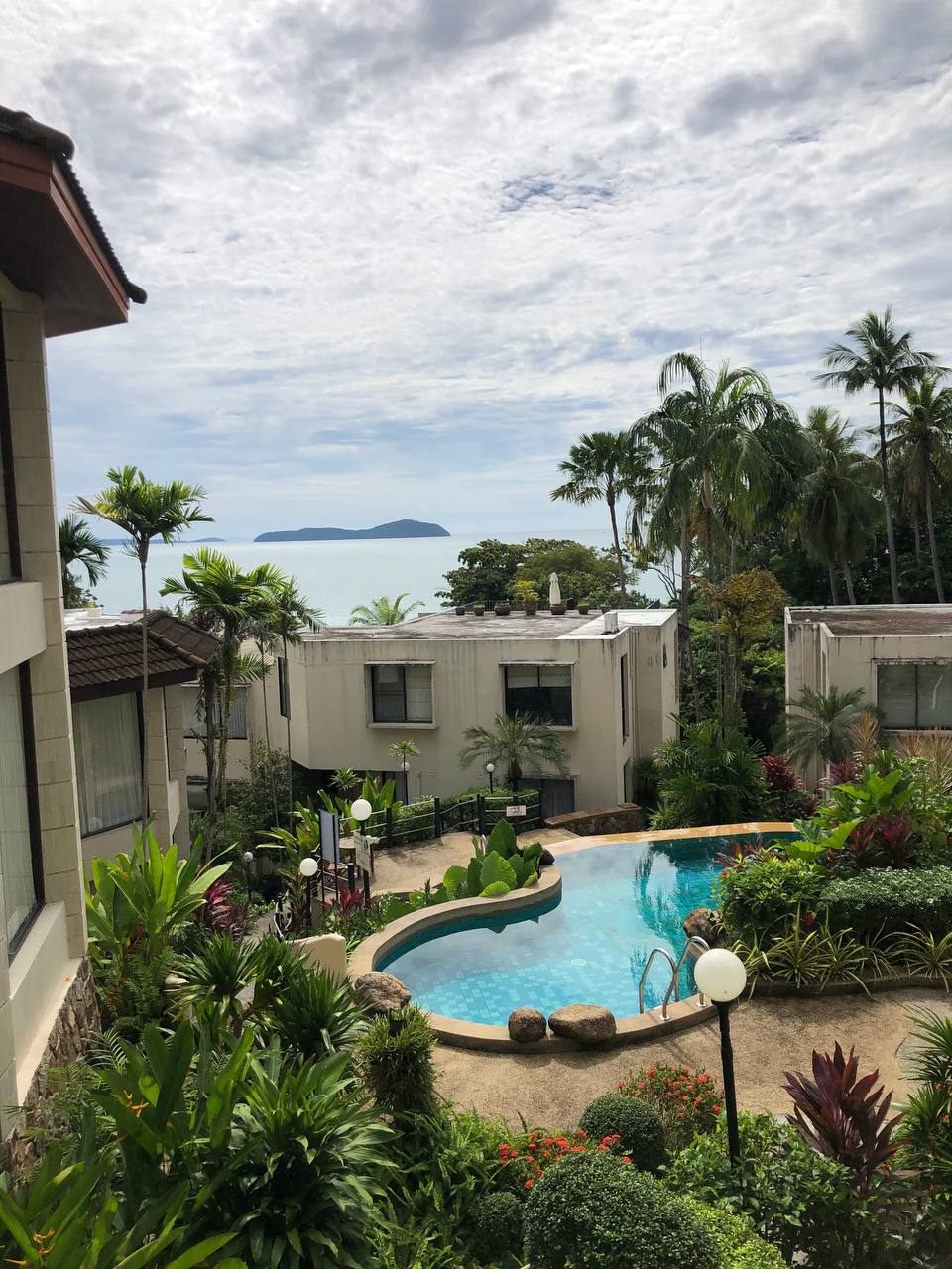 Apartment in Rawai with private private beach, 1 bedroom