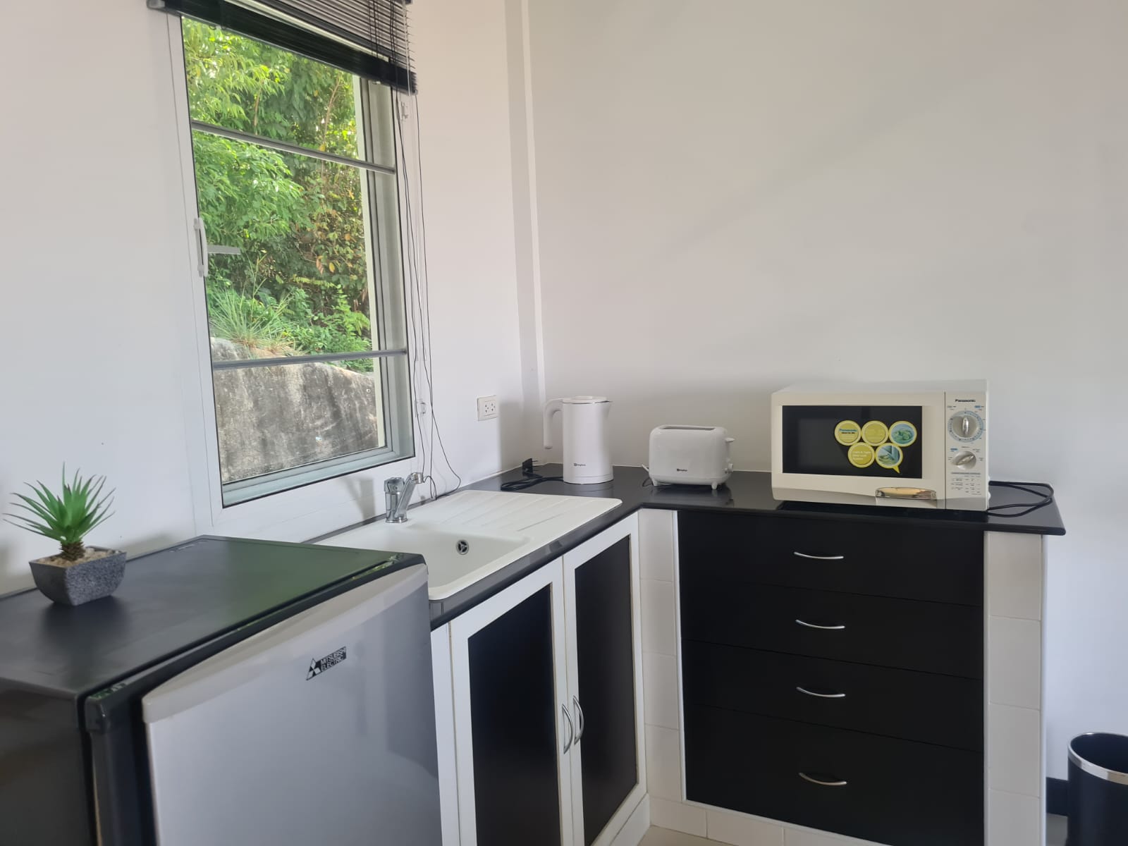 Studio apartment with sea view, Karon