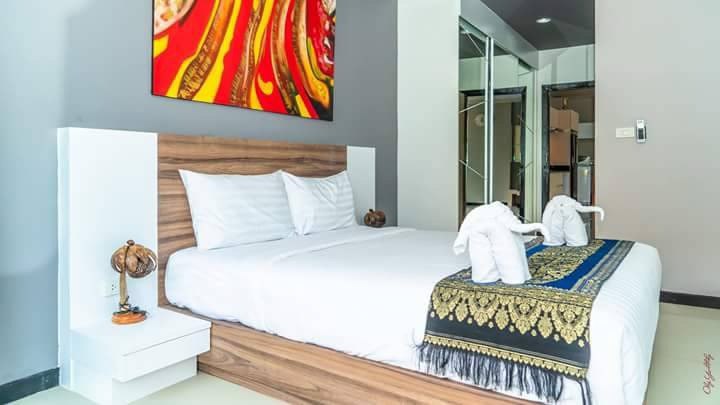 Apartment in Nai Harn with nature view, 2 bedrooms