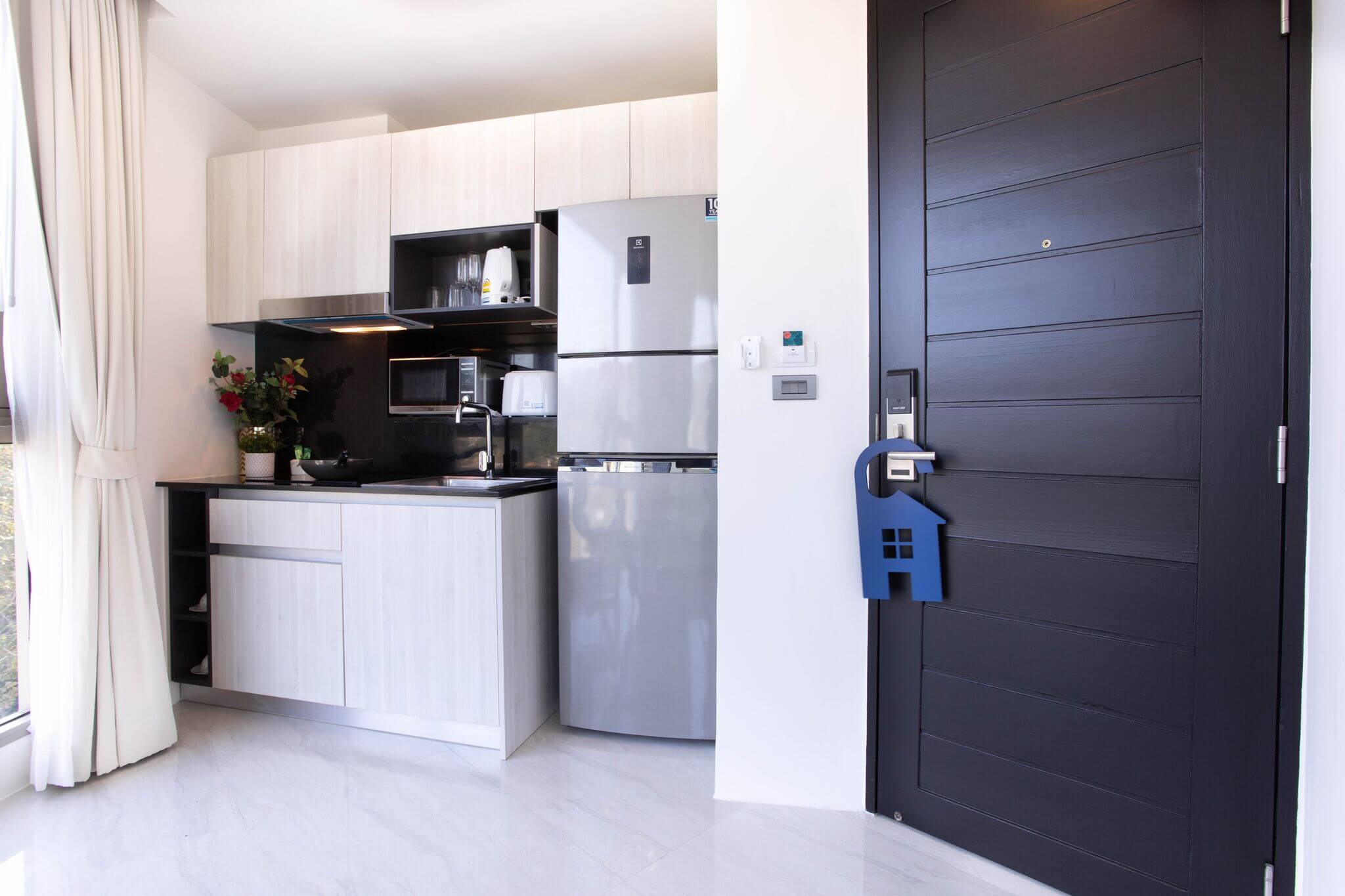 Apartment with modern interior design, 1 room, Kamala
