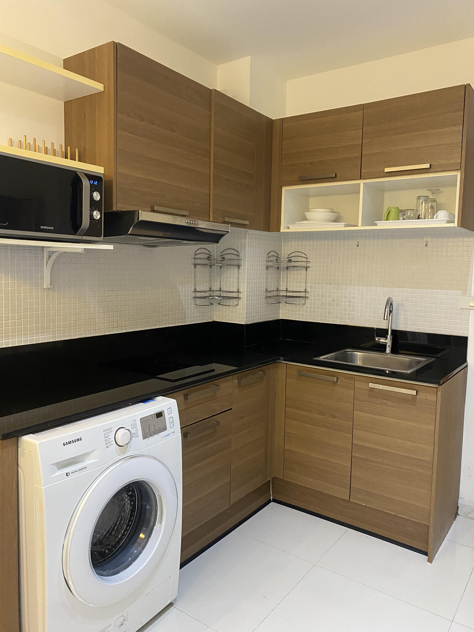 2-room apartment with a view of the city and greenery, Nai Harn