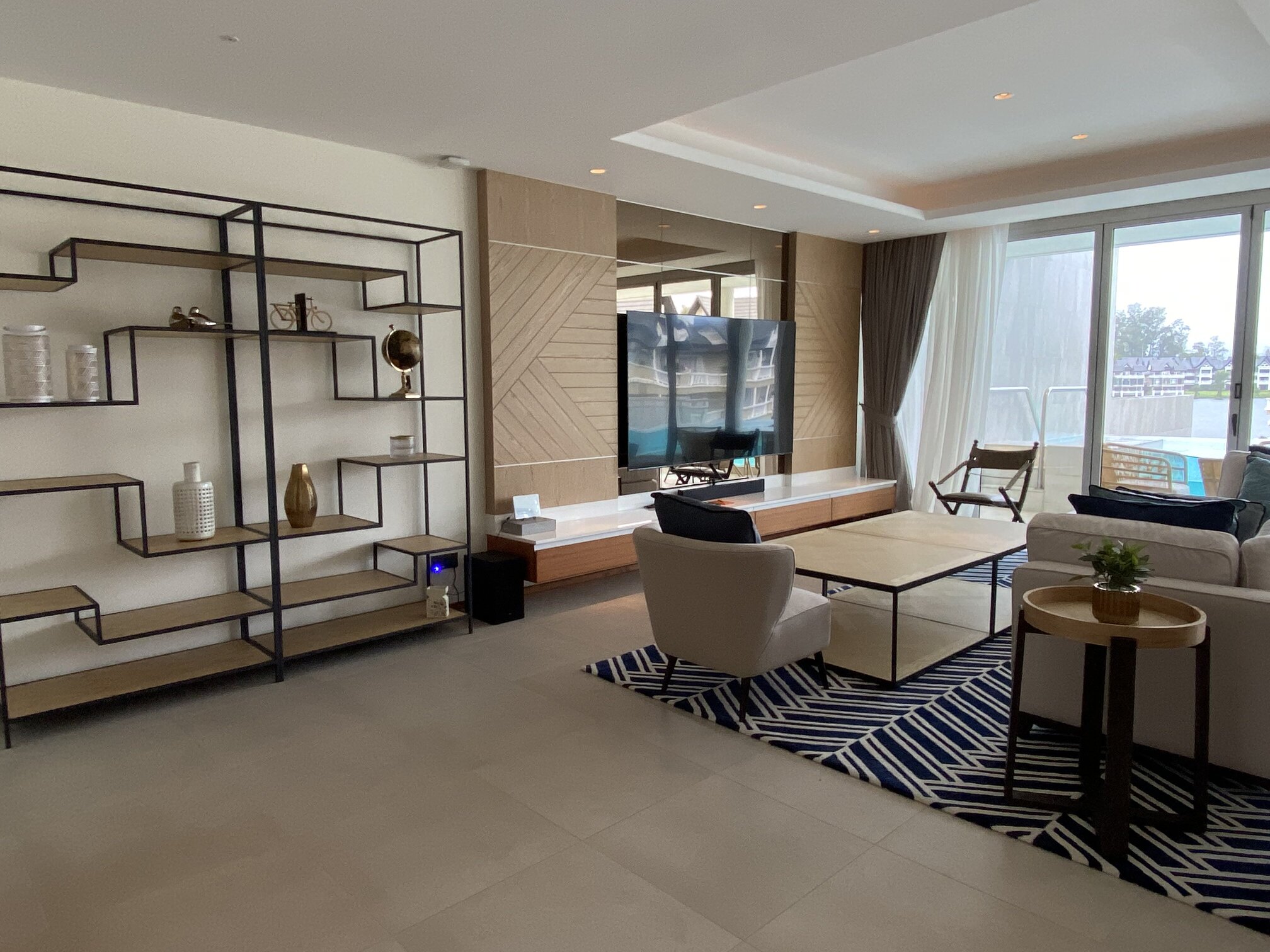 Spacious bright apartment with 2 bedrooms and everything you need for living, Bangtao