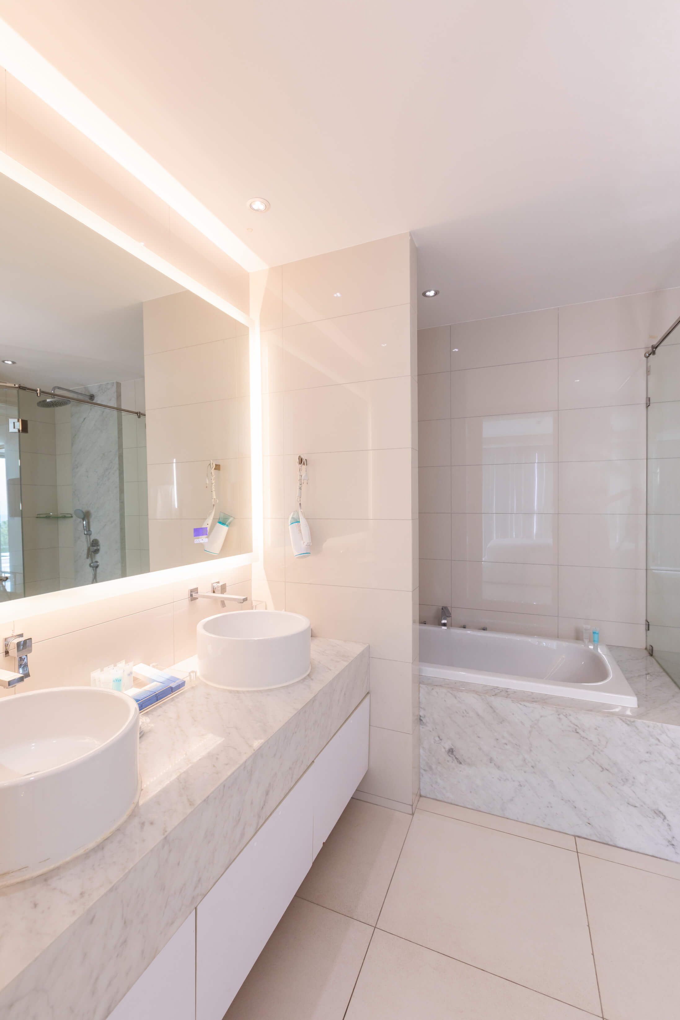 Bright apartment with modern interior design, Kata Karon