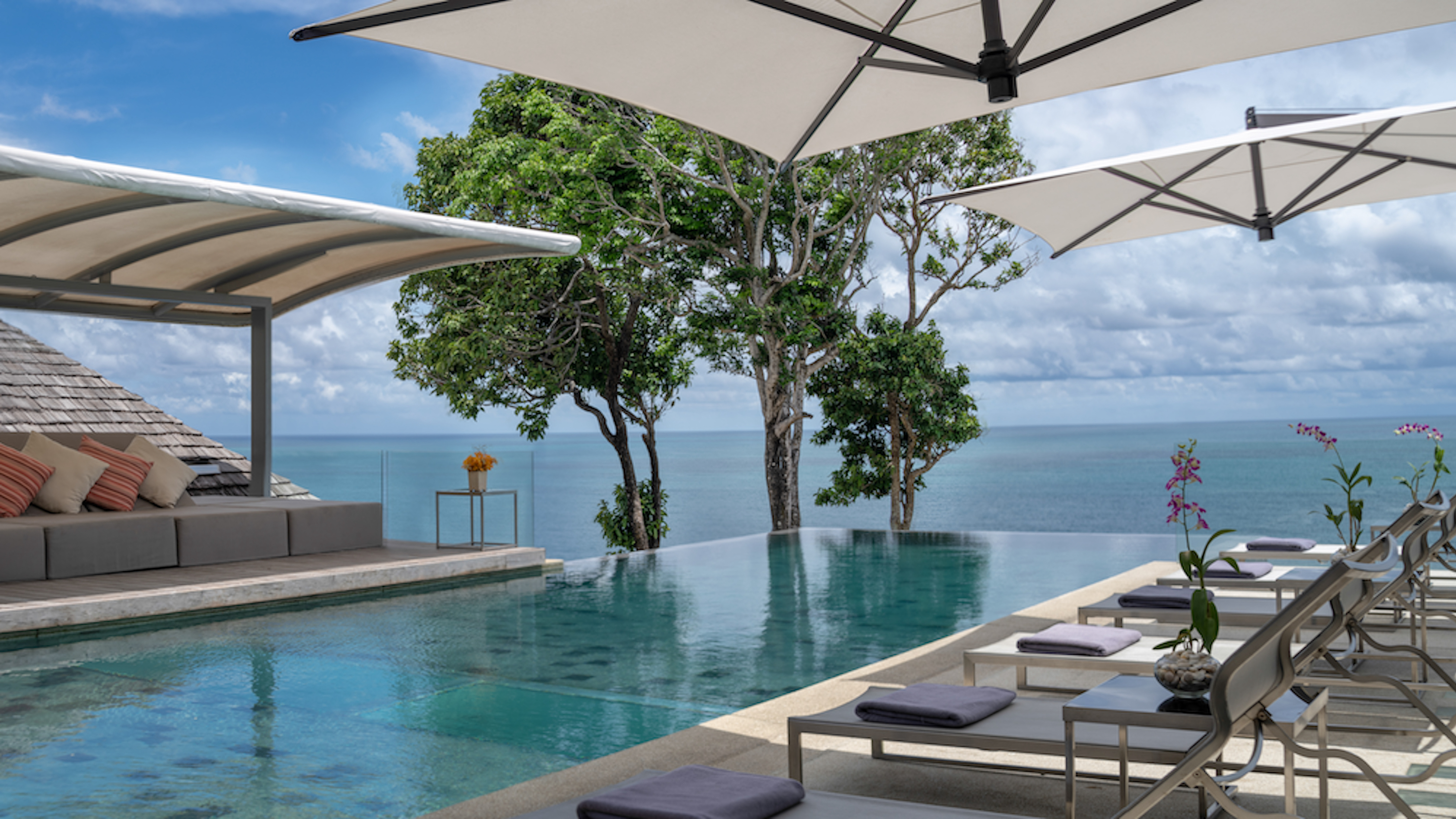 Spacious modern villa with designer renovation on the beachfront, 5 bedrooms, Kathu