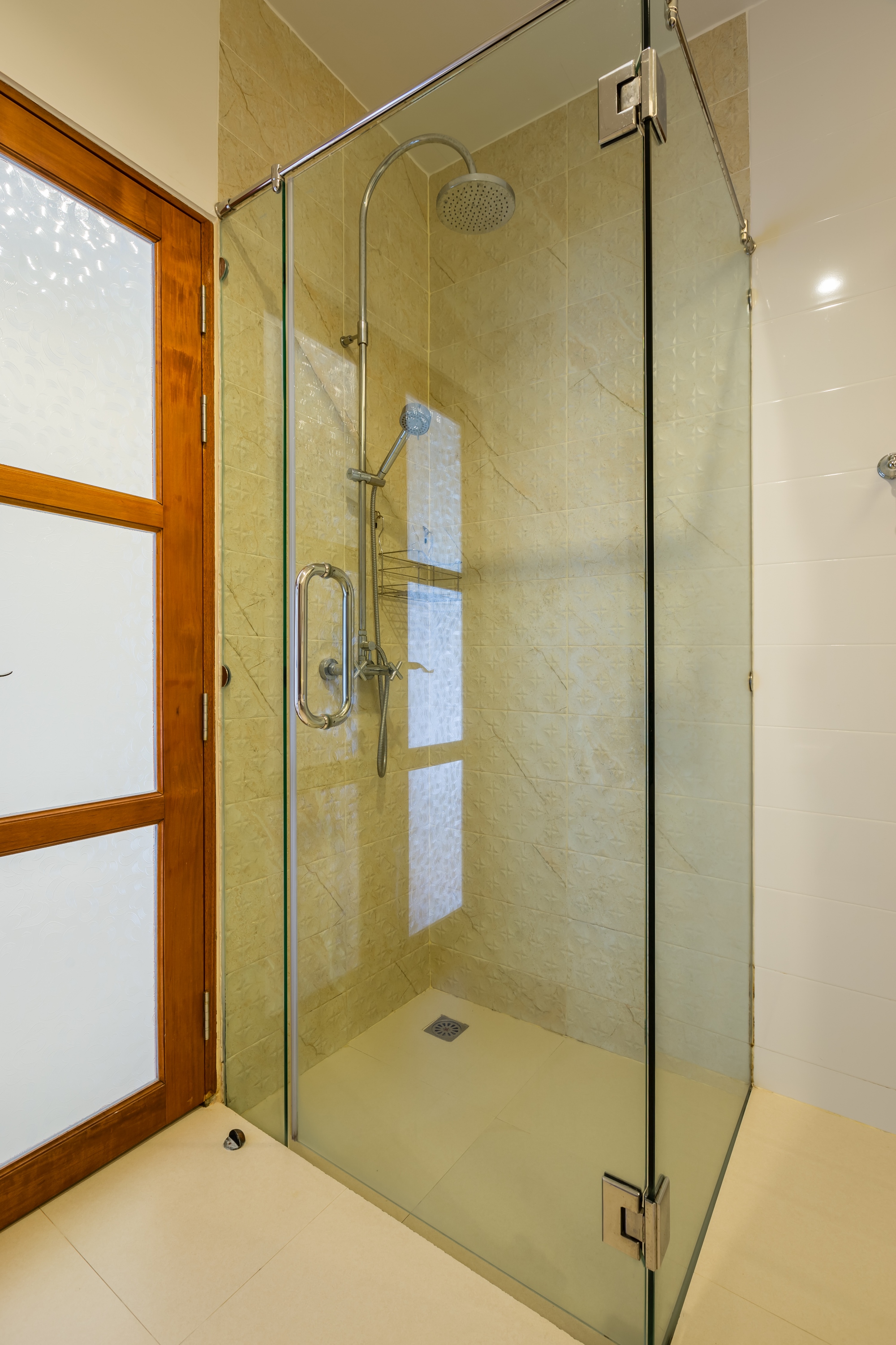 Family villa on the coastline in Rawai, 3 bedrooms