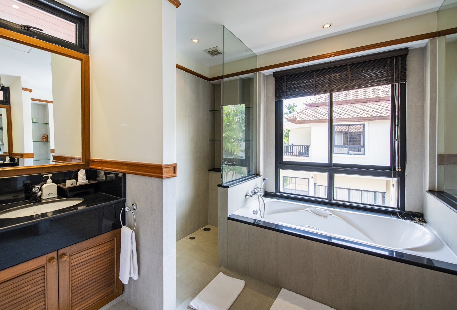 Comfortable villa with pool, 3 bedrooms, Bangtao