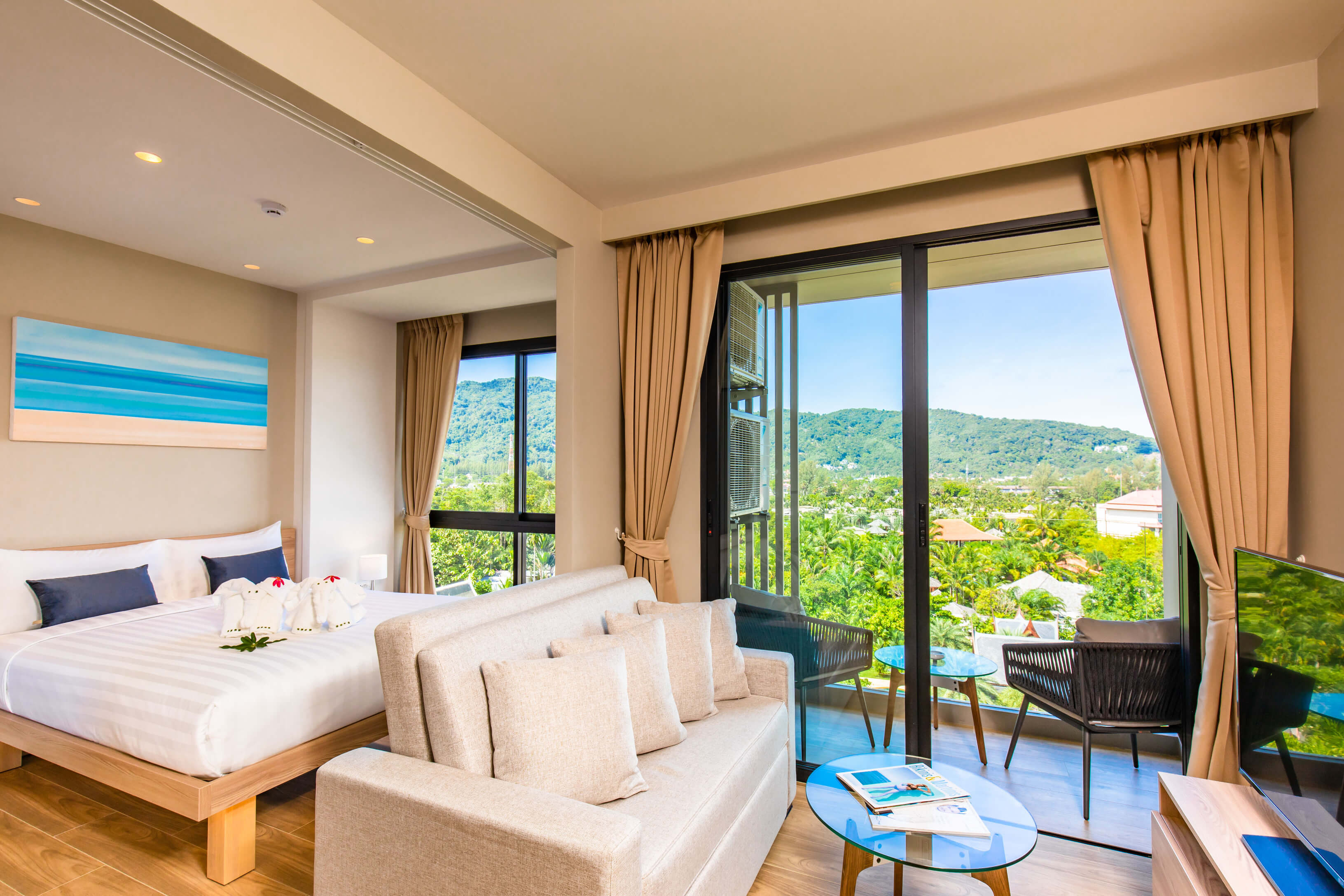 Spacious apartment with an impressive view from the balcony, Bangtao
