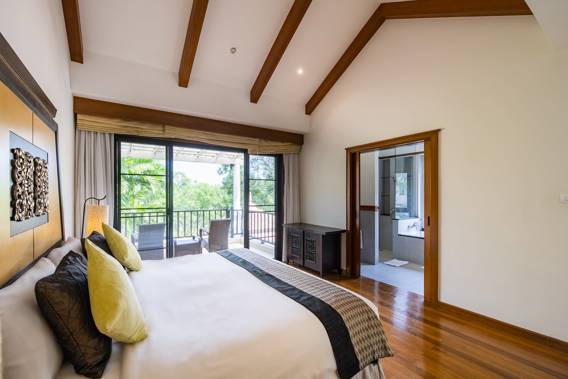 Comfortable villa with pool, 3 bedrooms, Bangtao
