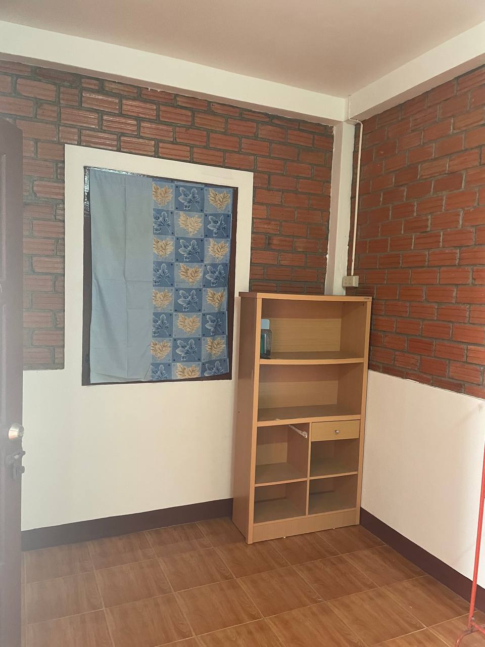 Small two-storey house with a convenient location, 1 bedroom, Kata Karon