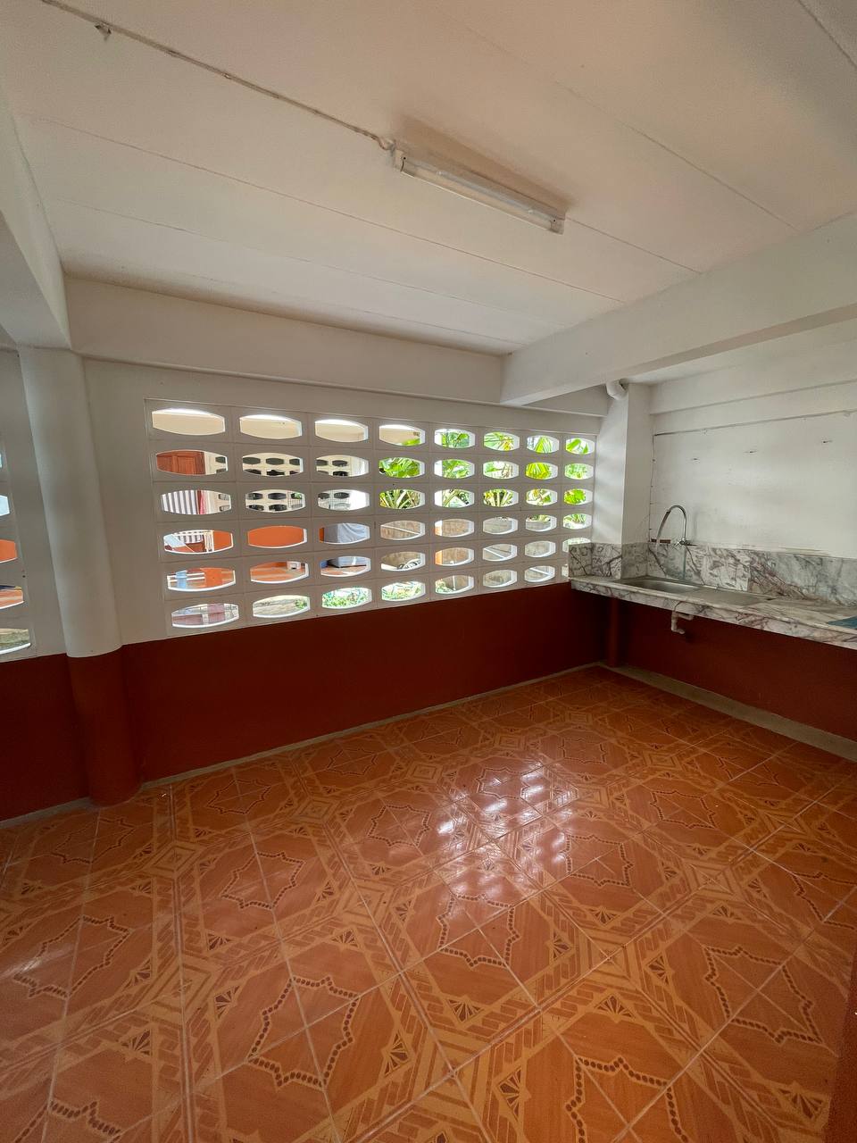 Small two-storey house with a convenient location, 1 bedroom, Kata Karon