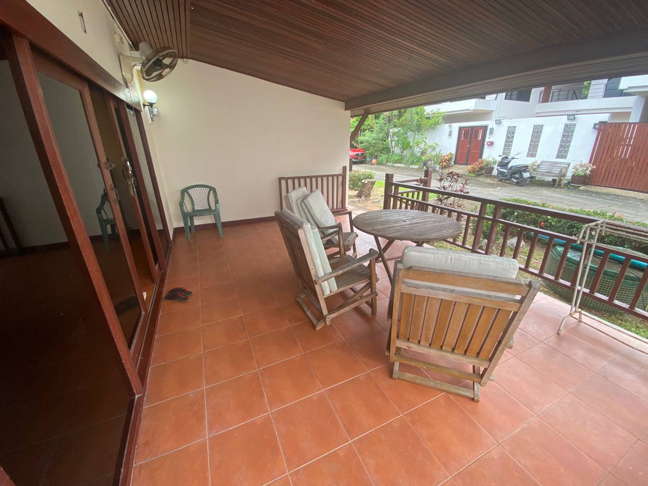 Cozy villa with terrace and 1 bedroom in Kata area