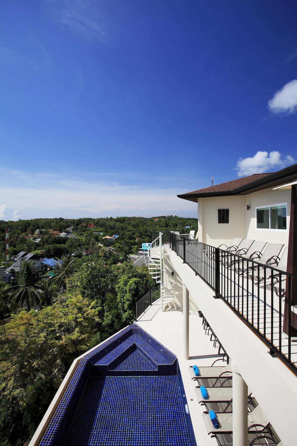 Villa with pool and private terrace, 9 bedrooms, Rawai