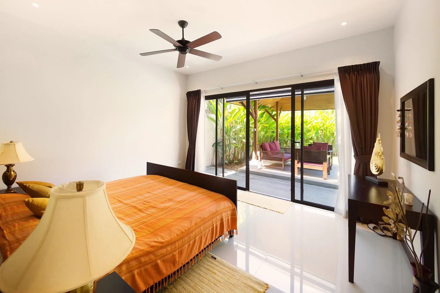 Cozy villa with a pool in Rawai, 3 bedrooms