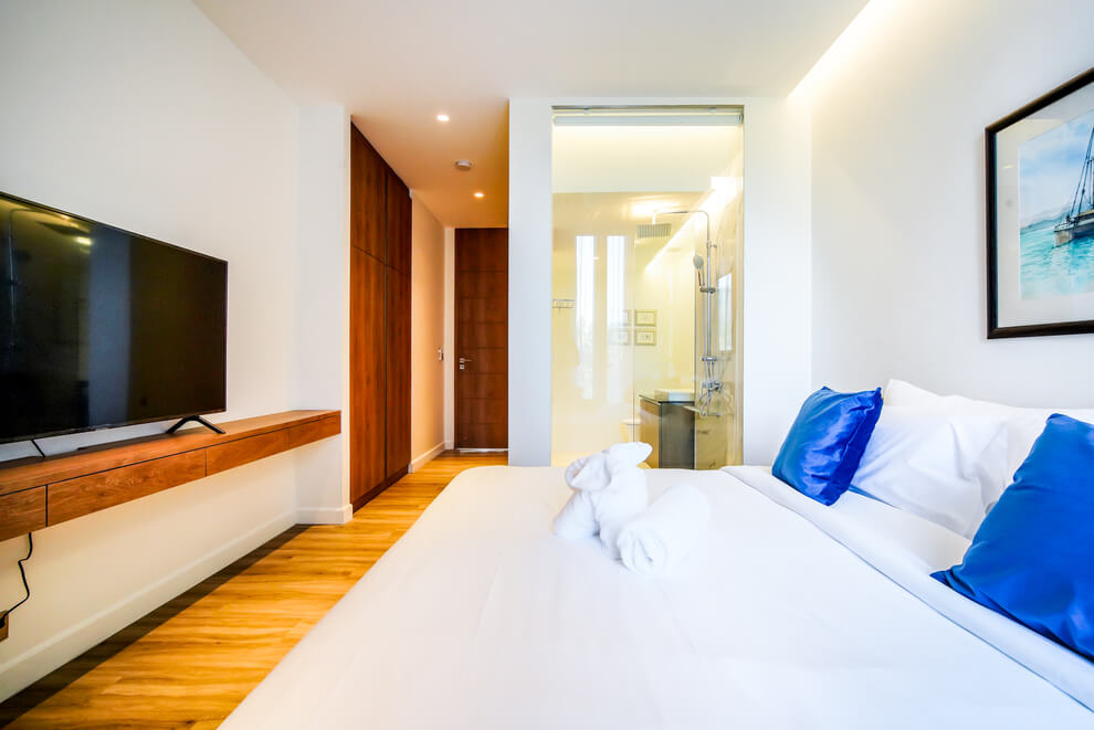 Luxury villa with panoramic windows and sea views, 5 rooms, Kata Noi