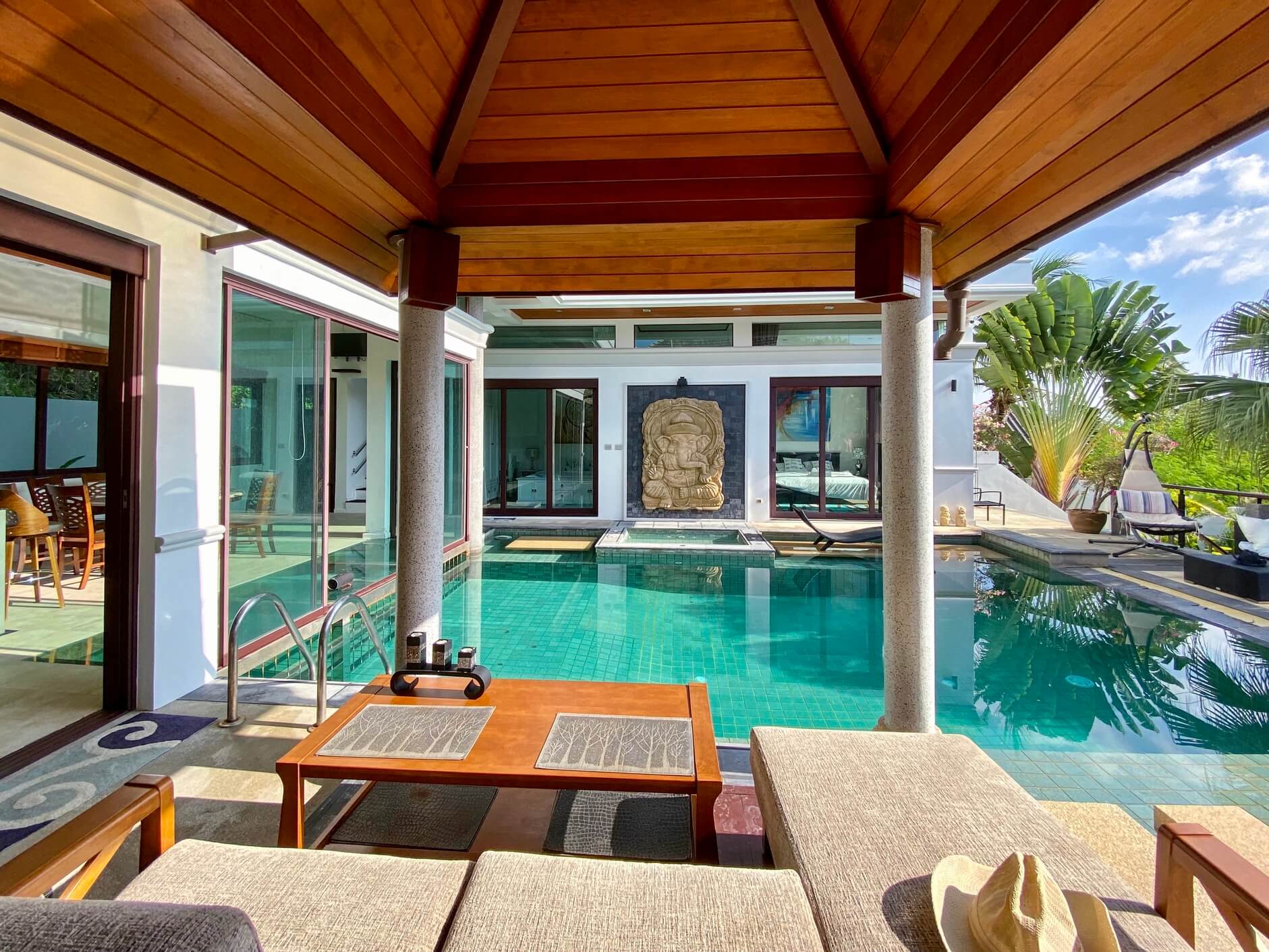 Stylish 4 bedroom villa, Rawai