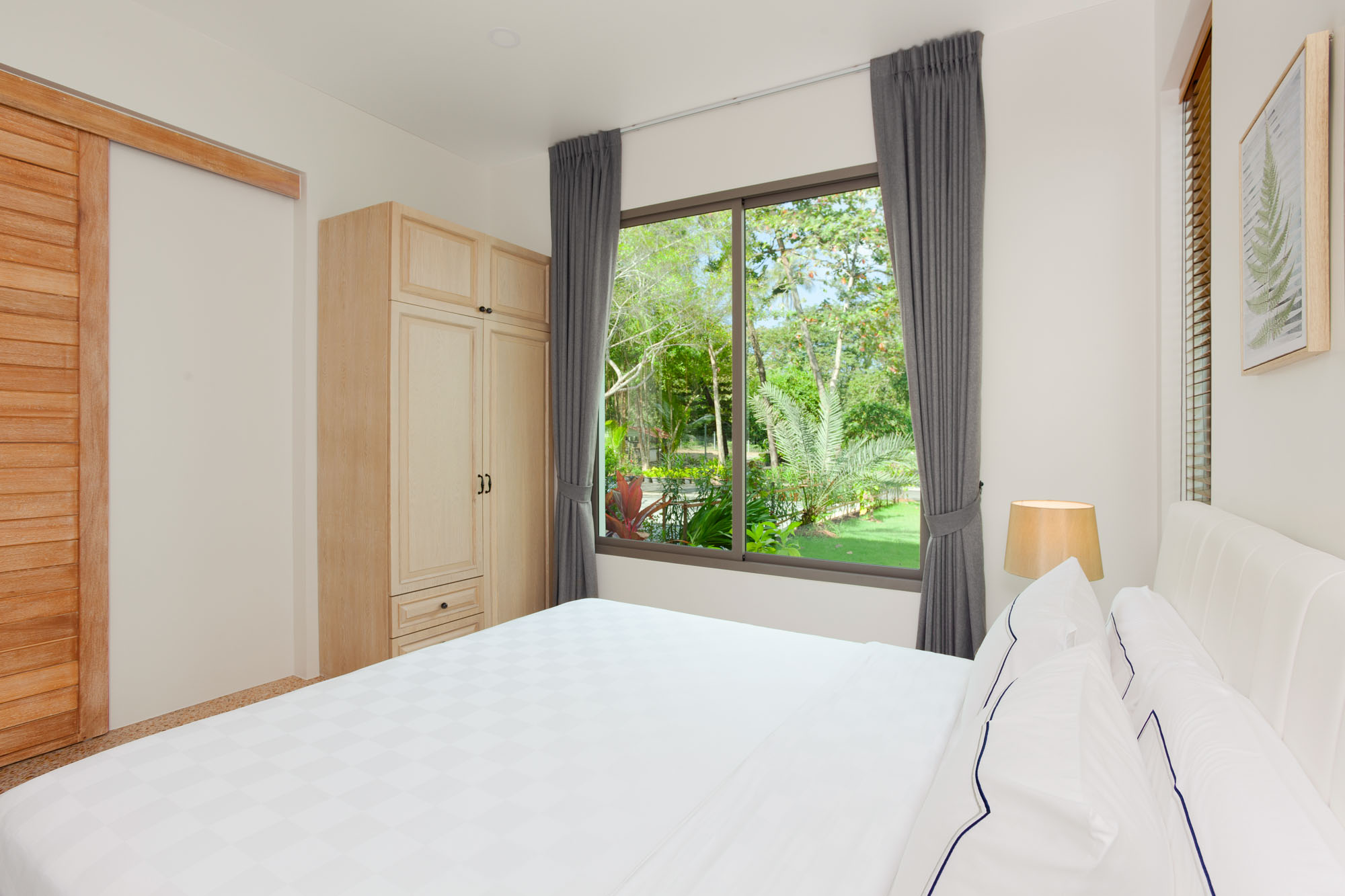 Two-storey villa with a pool in Rawai, 3 bedrooms