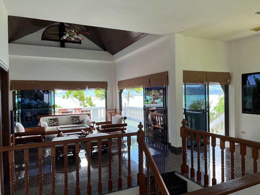 3 Bedroom Open Beach Villa in Panwa