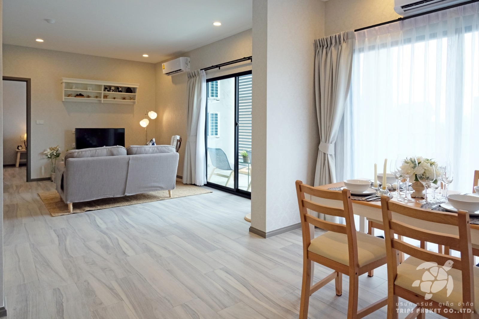 Bright apartment with modern interior design in Nai Yang Beach, 2 bedrooms