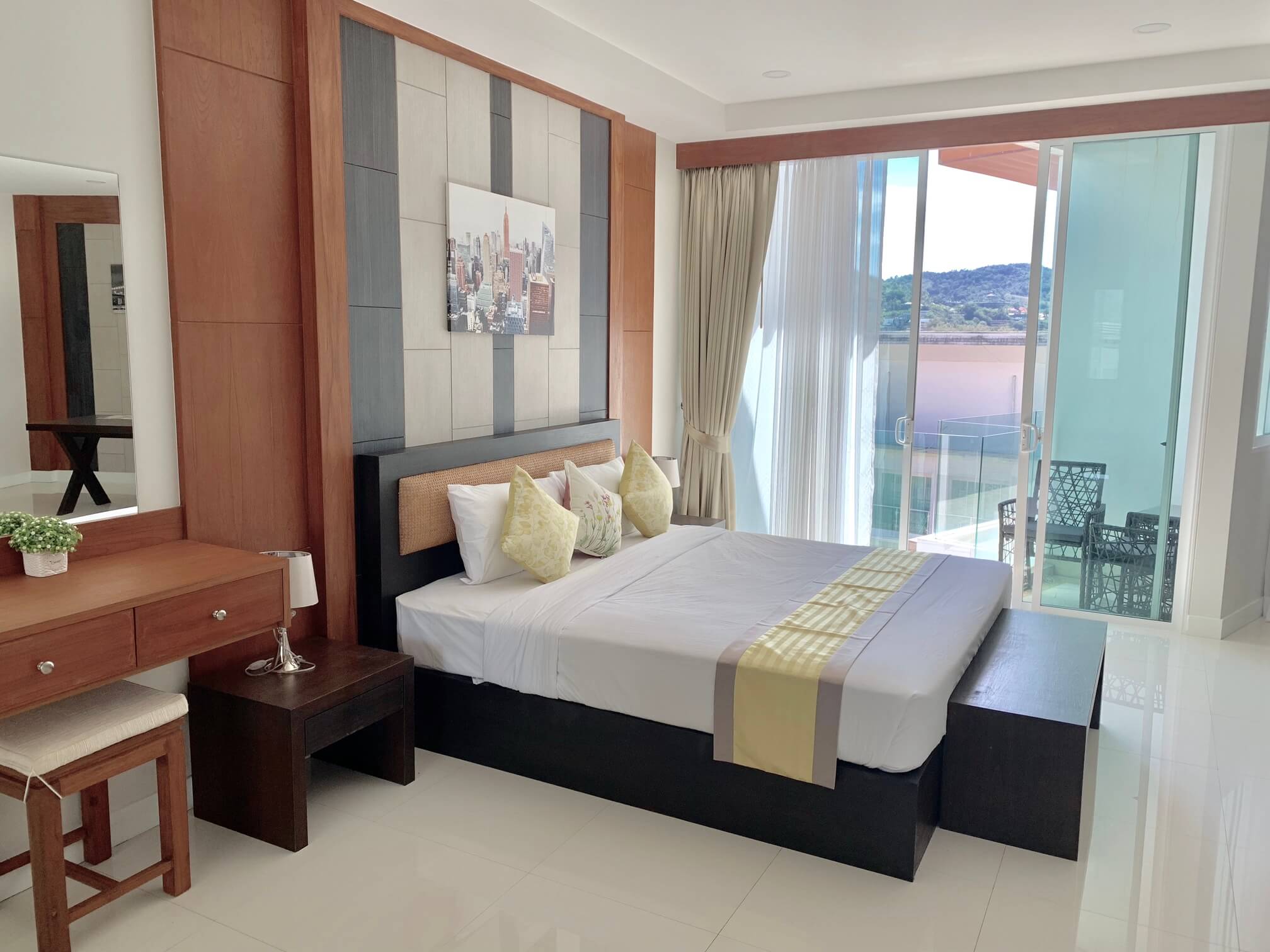 One-Bedroom Apartment with Private Balcony, Kata