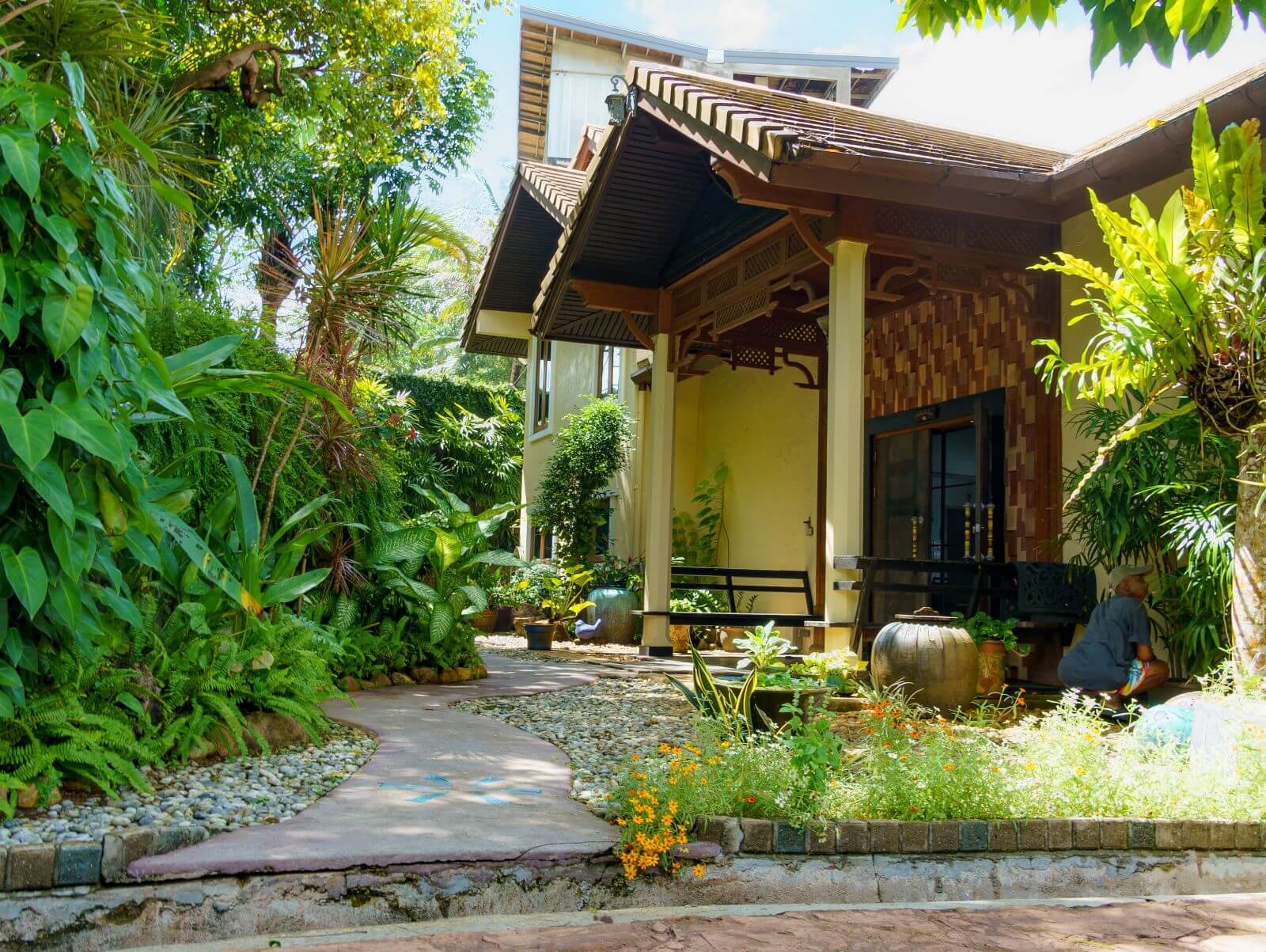 Ideal villa on rocky cliffs in Kamala area, 4 bedrooms