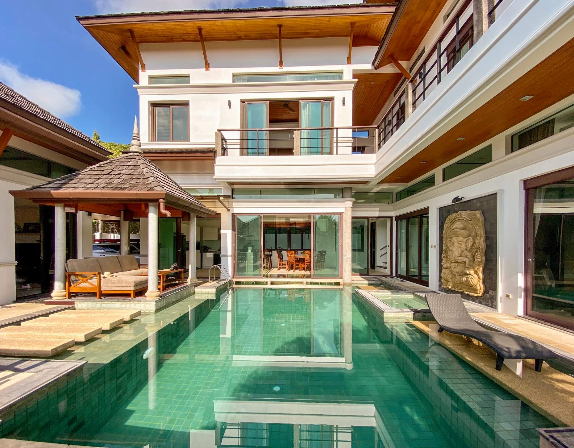 Stylish 4 bedroom villa, Rawai