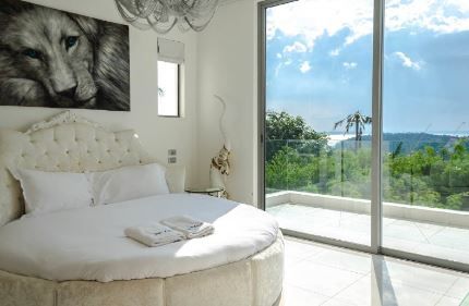 Family 3-bedroom apartment, Karon area