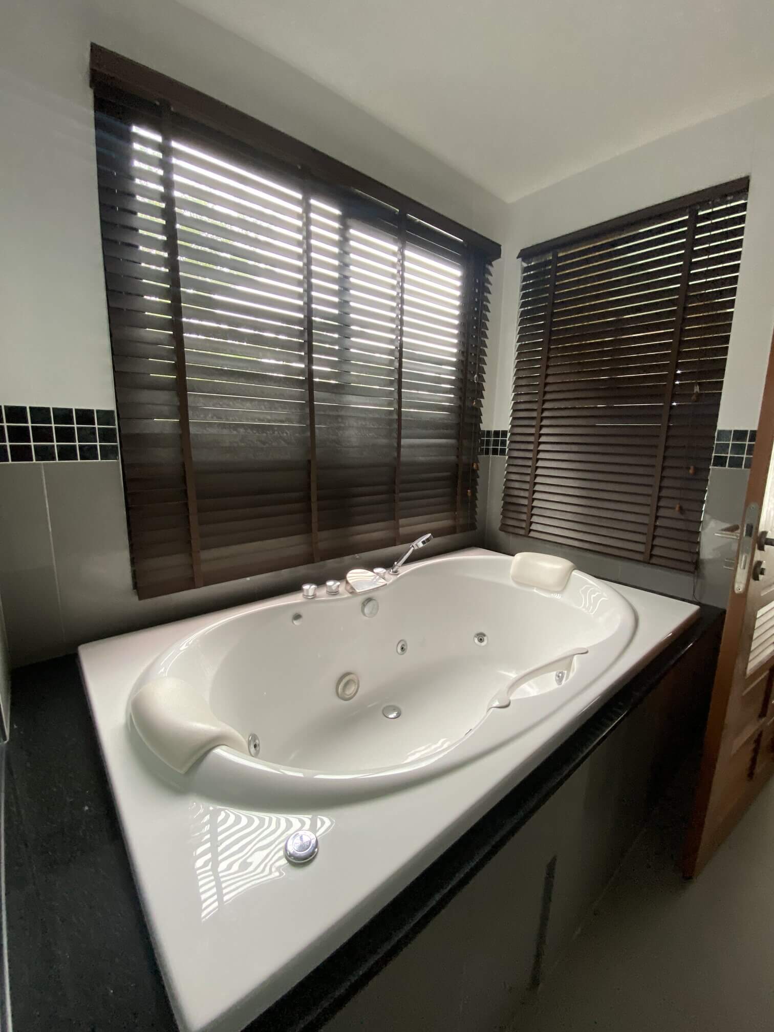 Spacious 3 bedroom apartment, Chalong